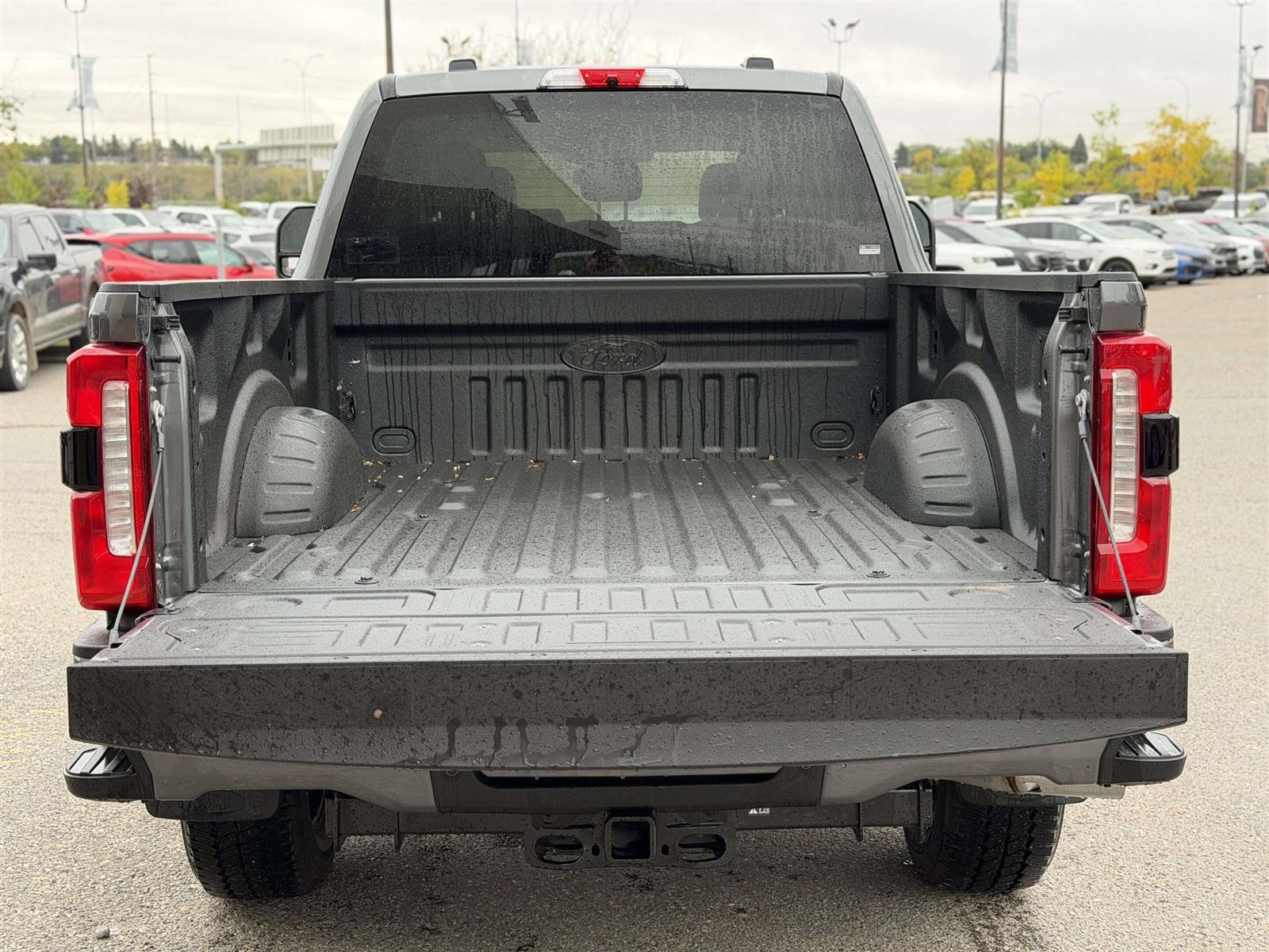 2026 Ford F-350 XLT | 613A: FX4 OFF-ROAD PACKAGE | PREMIUM PACKAGE - Thumbnail 12