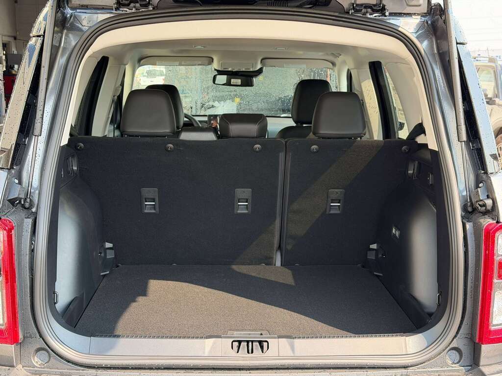 2026 Ford Bronco Sport Outer Banks | 300A: TECH PACKAGE | POWER MOONROOF - Thumbnail 10