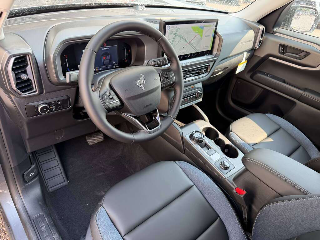 2026 Ford Bronco Sport Outer Banks | 300A: TECH PACKAGE | POWER MOONROOF - Thumbnail 16
