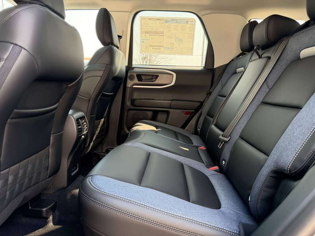 2026 Ford Bronco Sport Outer Banks | 300A: TECH PACKAGE | POWER MOONROOF - Thumbnail 28