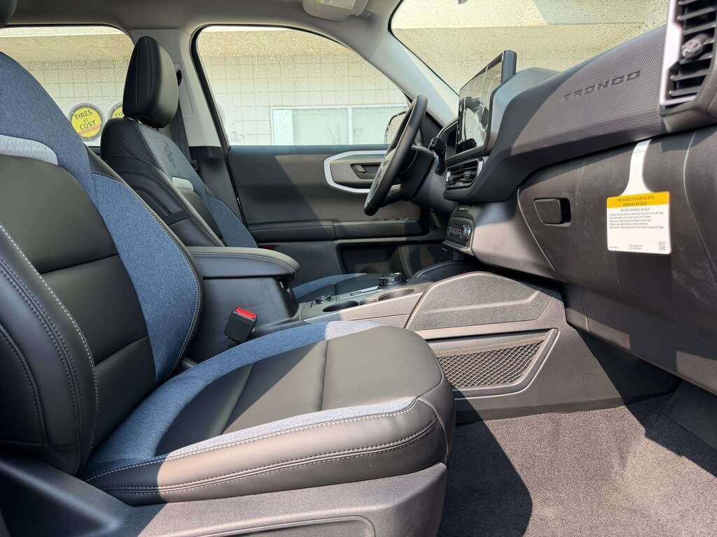 2026 Ford Bronco Sport Outer Banks | 300A: TECH PACKAGE | POWER MOONROOF - Thumbnail 33