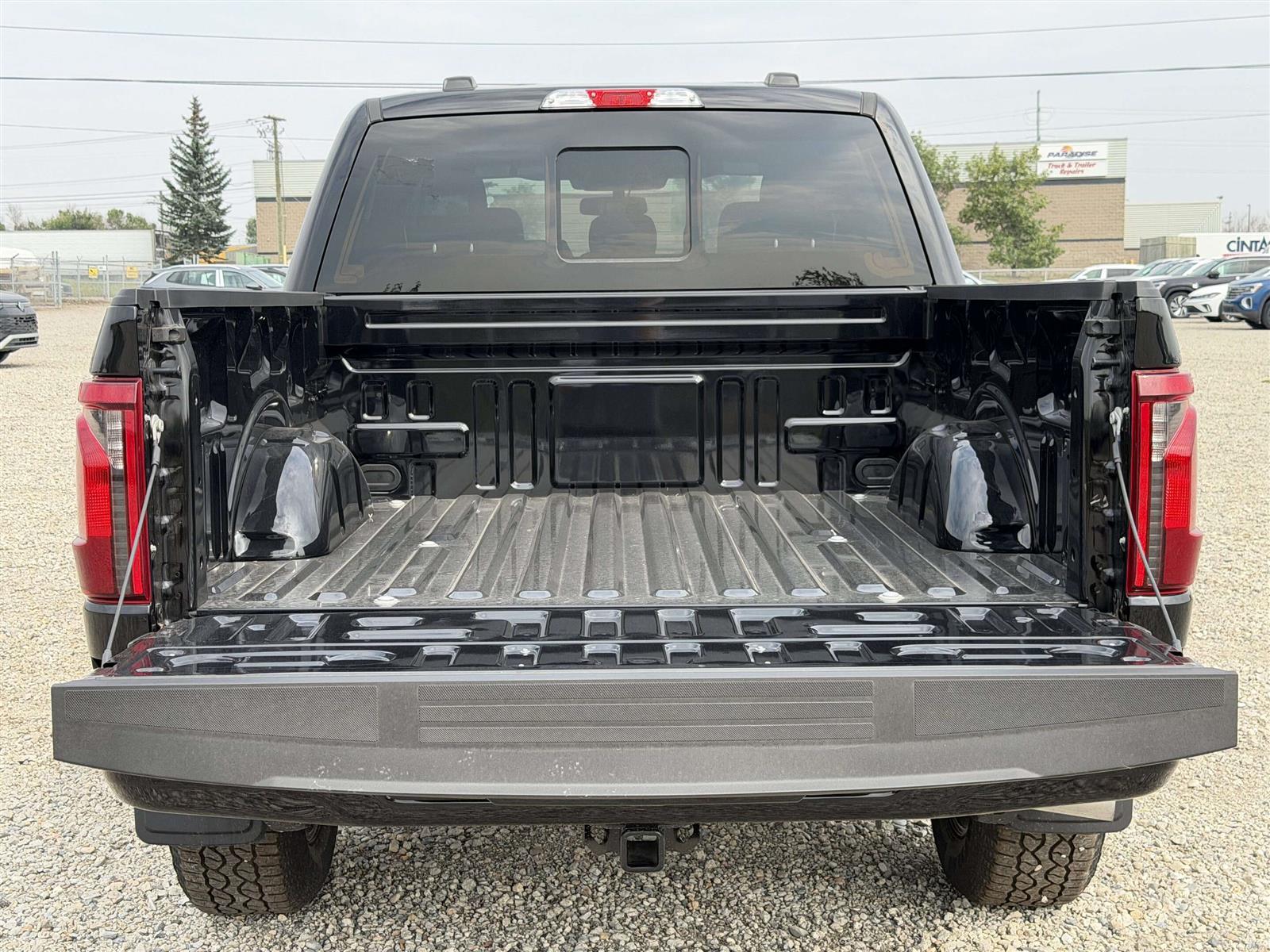 2026 Ford F-150 XLT | 302A: MOBILE OFFICE PACKAGE | FX4 OFF-ROAD - Thumbnail 12