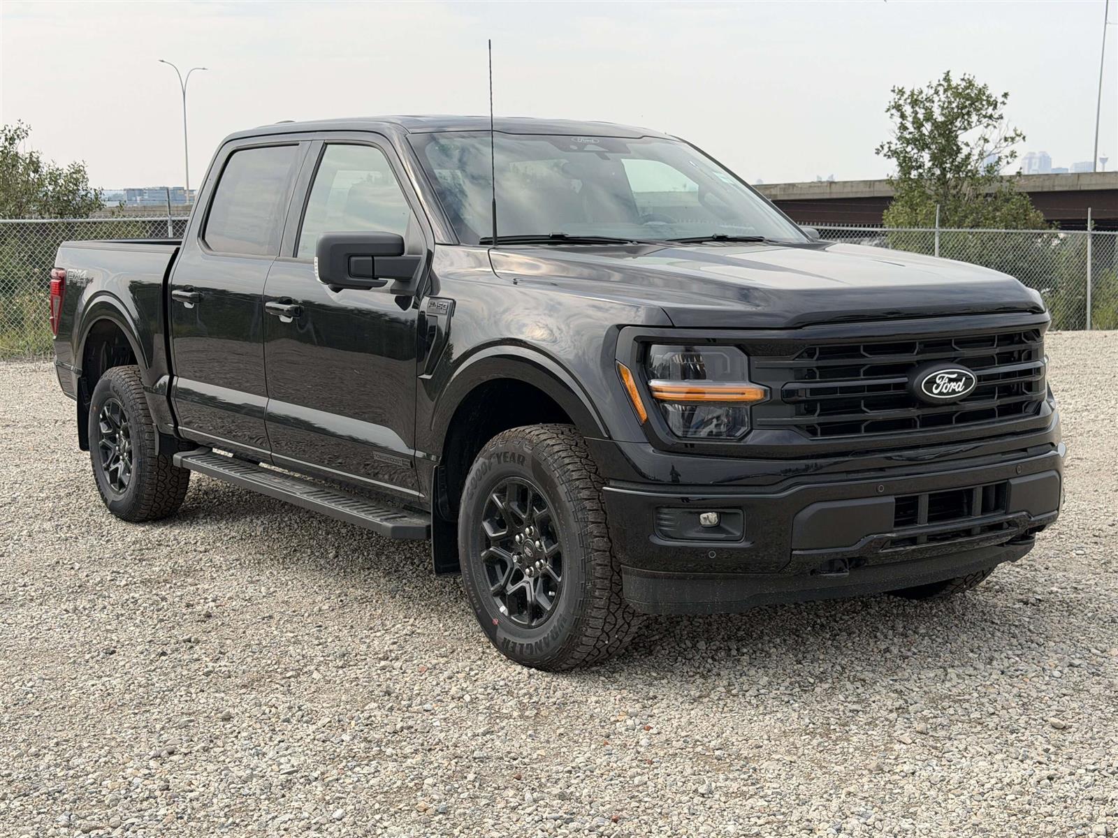 2026 Ford F-150 XLT | 302A: MOBILE OFFICE PACKAGE | FX4 OFF-ROAD - Thumbnail 14