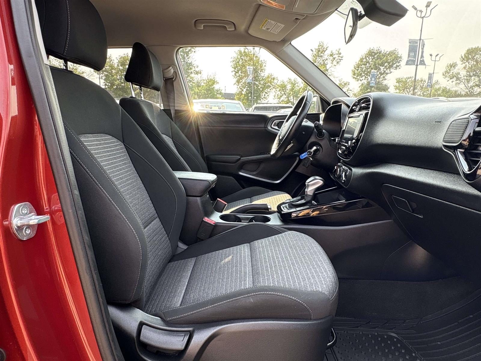 2023 Kia Soul EX - Thumbnail 30