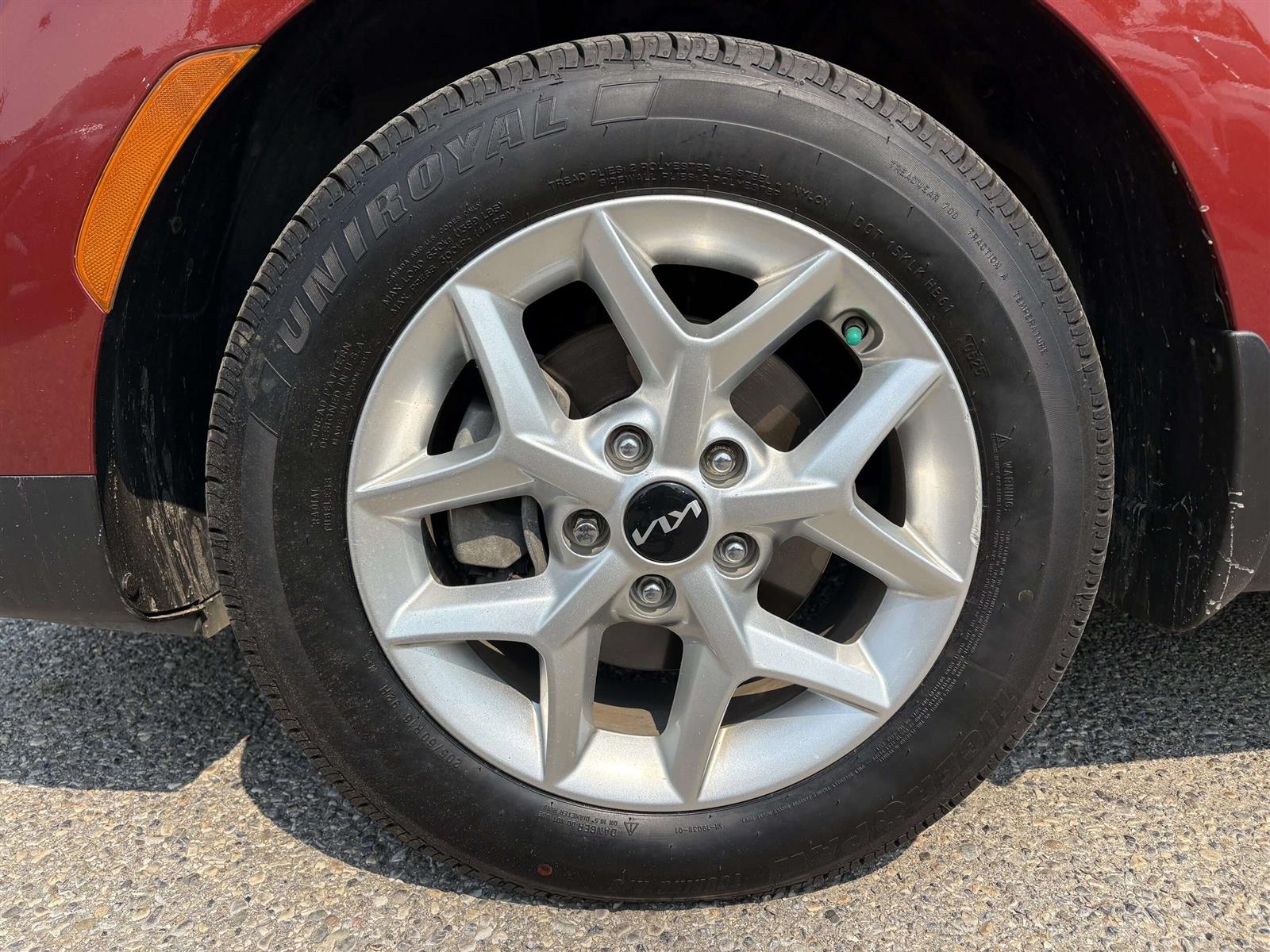 2023 Kia Soul EX - Thumbnail 6