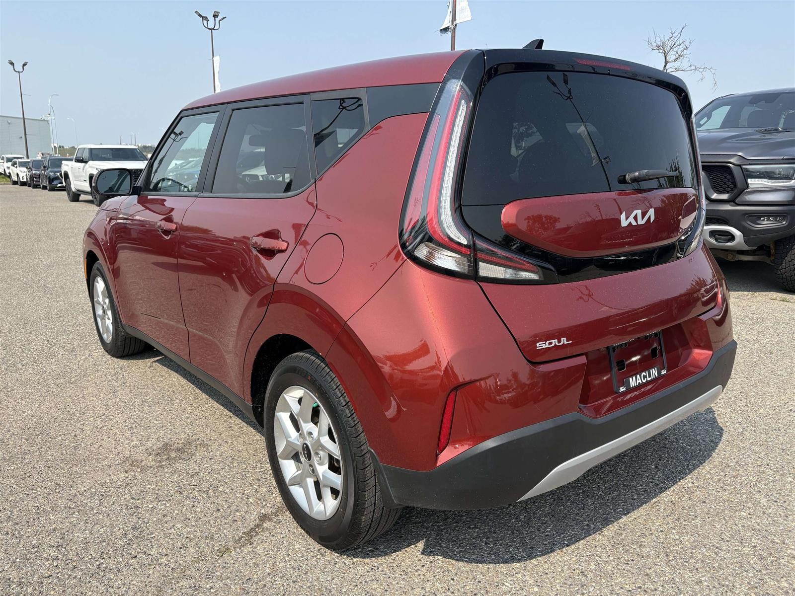 2023 Kia Soul EX - Thumbnail 8