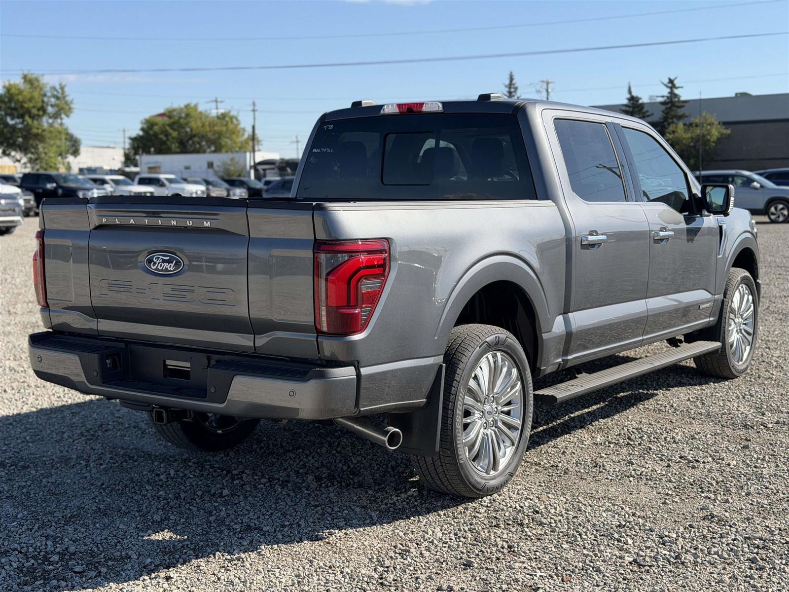 2026 Ford F-150 Platinum | TOW/HAUL PACKAGE | TWIN PANEL MOONROOF - Thumbnail 11