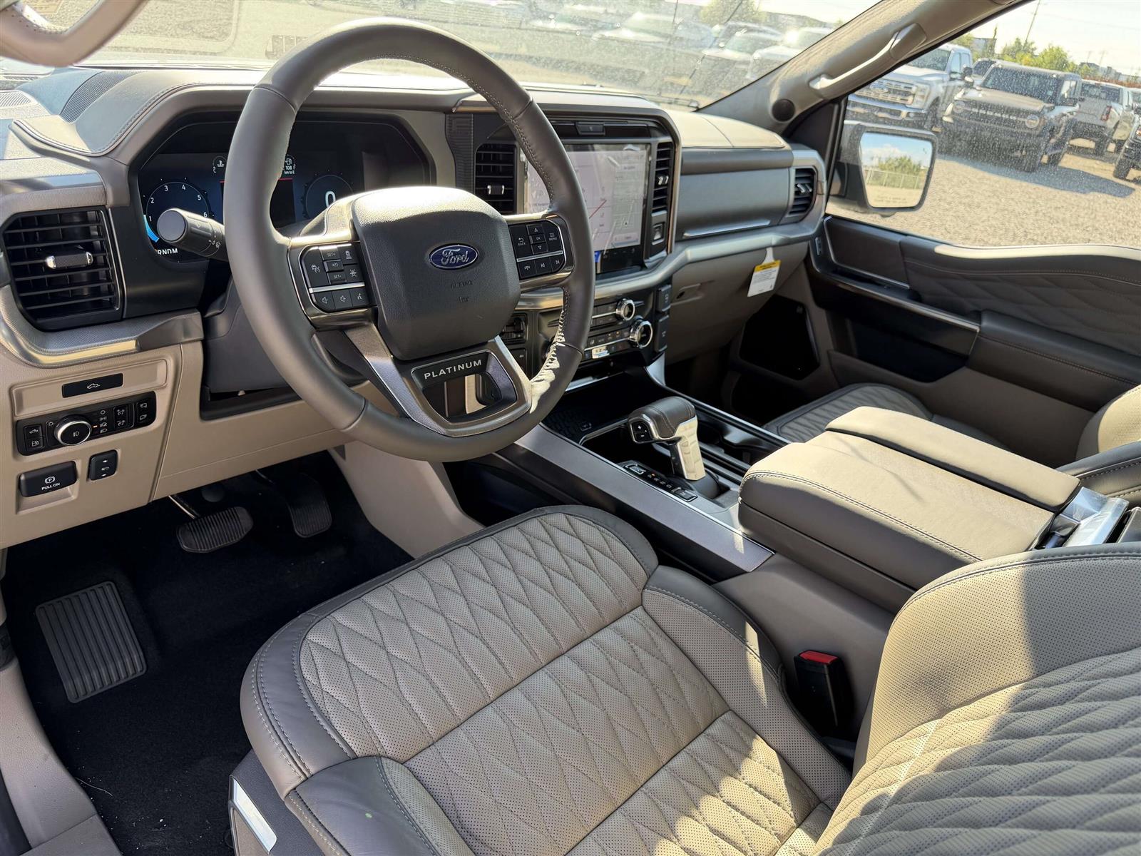 2026 Ford F-150 Platinum | TOW/HAUL PACKAGE | TWIN PANEL MOONROOF - Thumbnail 16