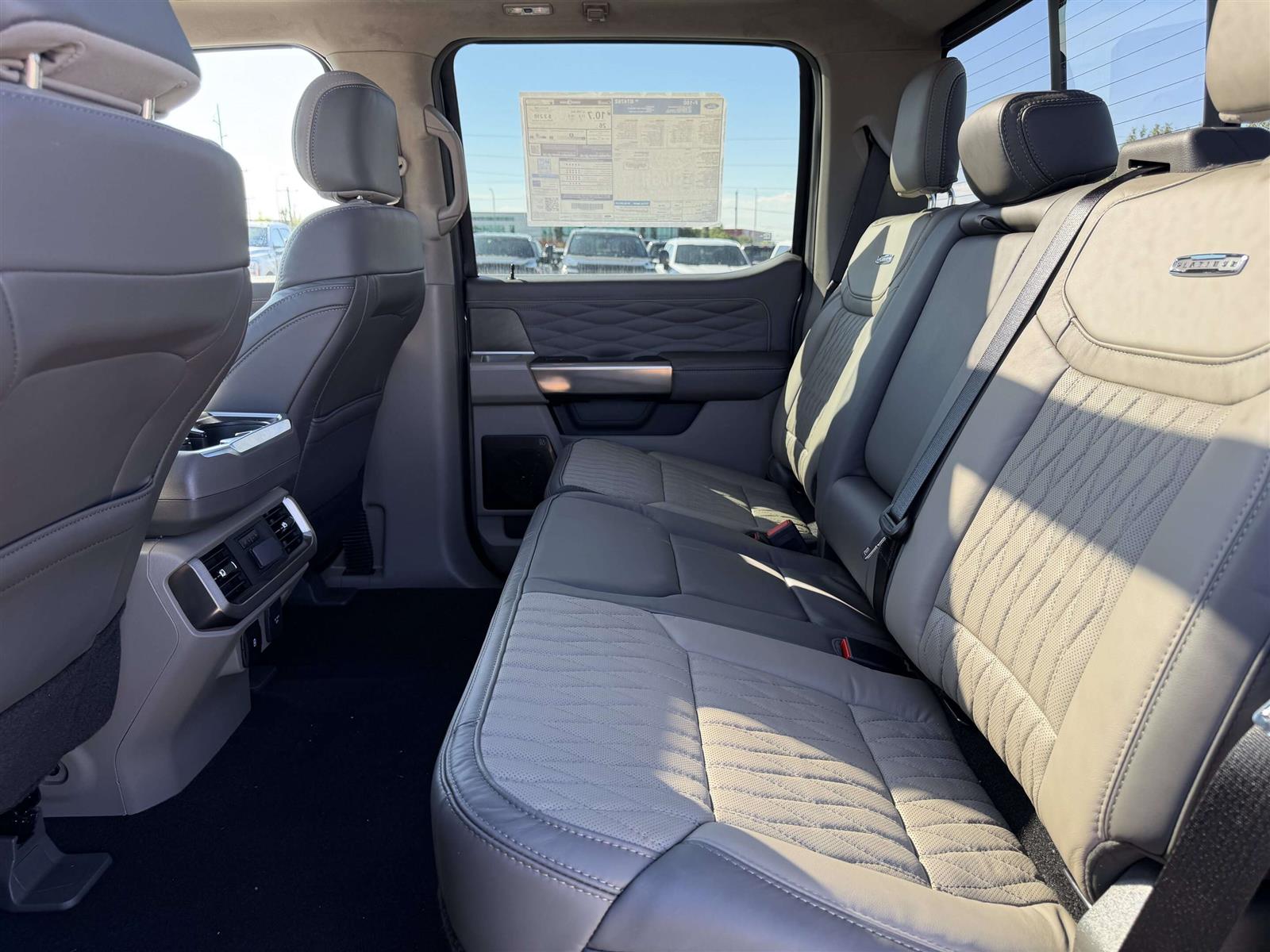 2026 Ford F-150 Platinum | TOW/HAUL PACKAGE | TWIN PANEL MOONROOF - Thumbnail 28