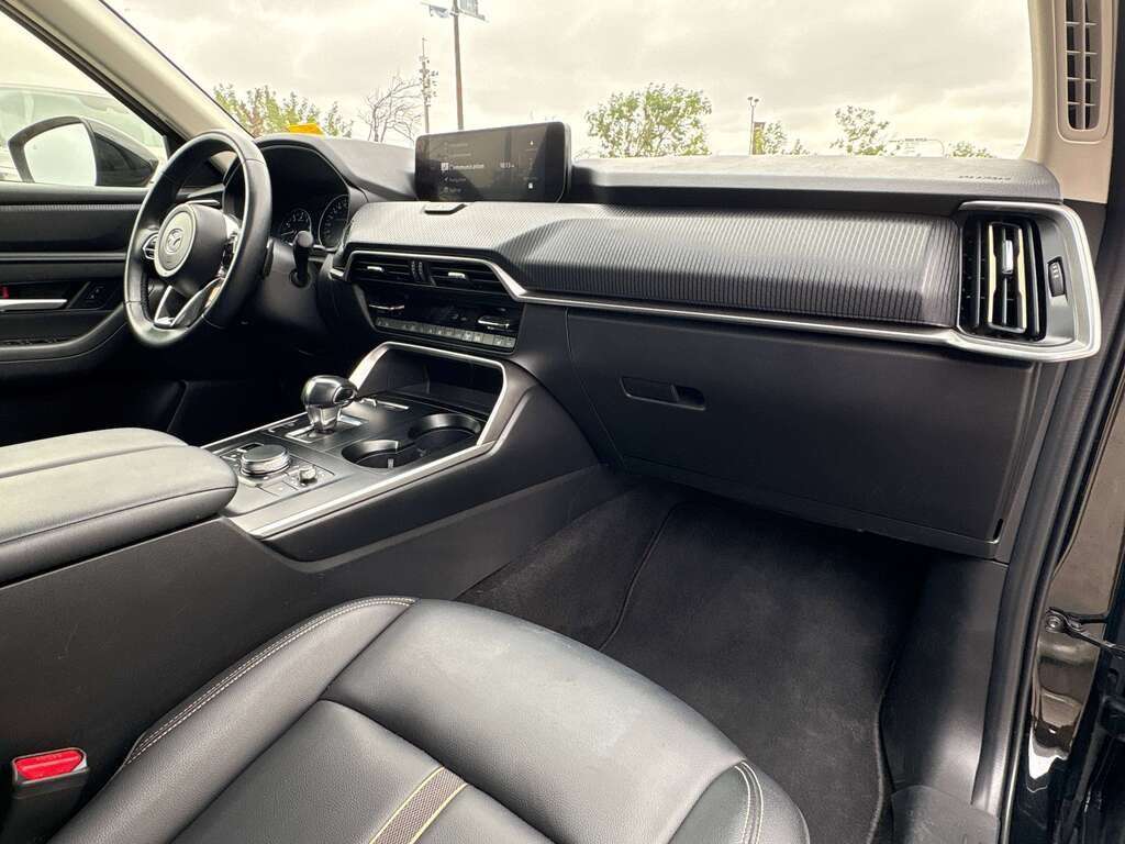 2025 Mazda CX-70 MHEV GS-L AWD | HEATED LEATHER | SUNROOF | LANE KEEP - Thumbnail 35
