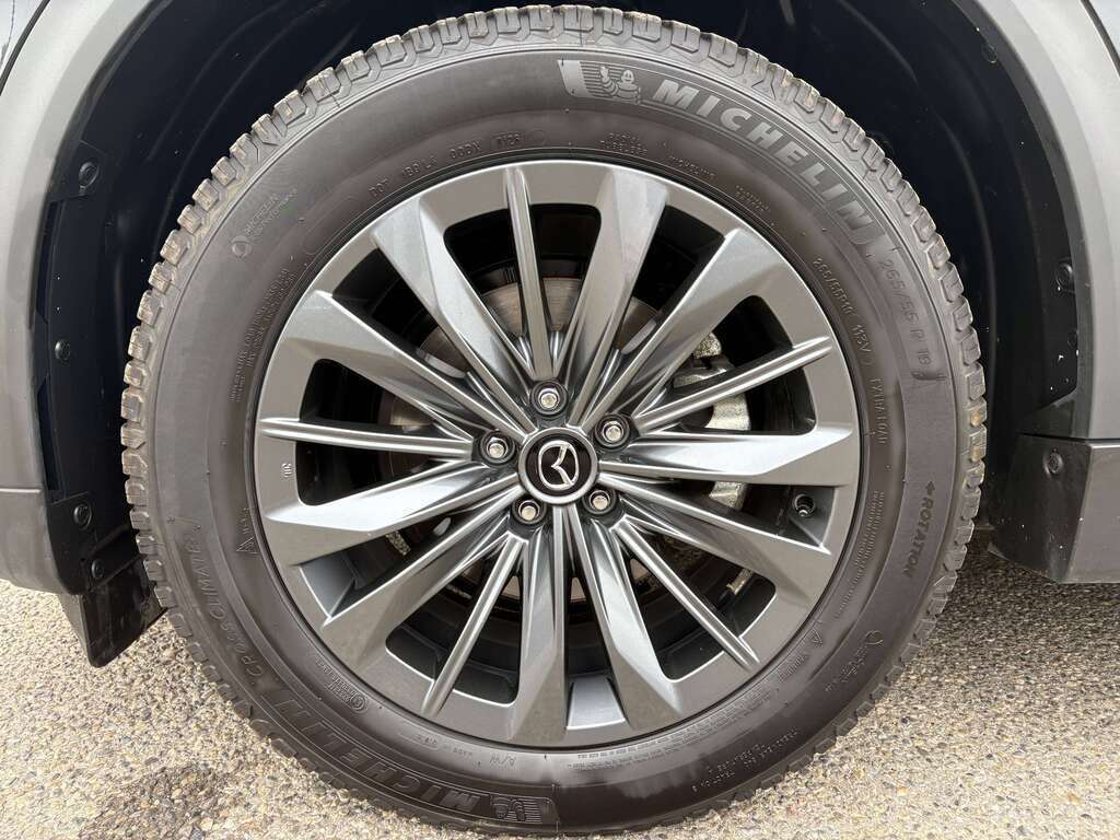 2025 Mazda CX-70 MHEV GS-L AWD | HEATED LEATHER | SUNROOF | LANE KEEP - Thumbnail 5