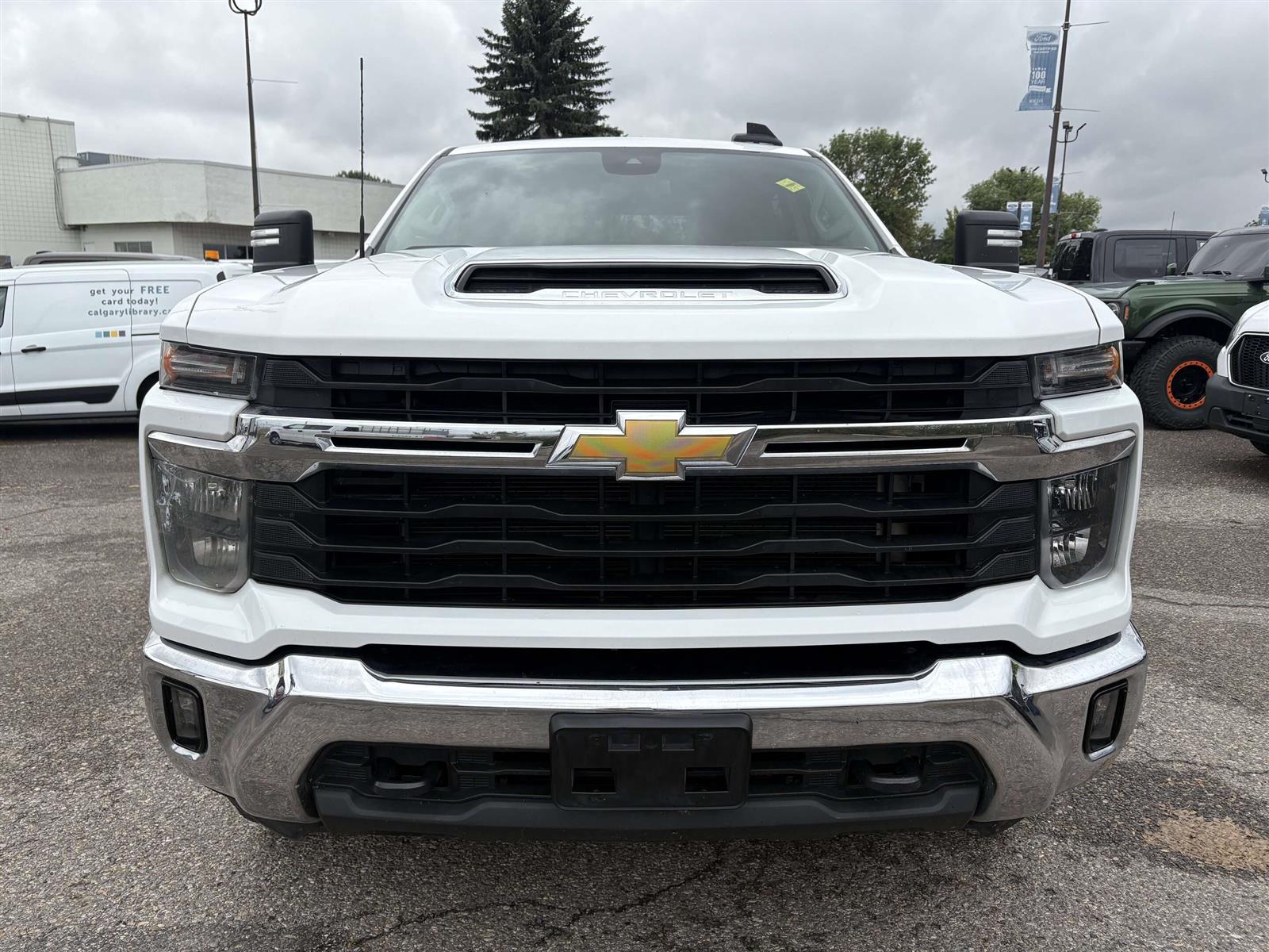 2024 Chevrolet Silverado 2500 LT - Thumbnail 4