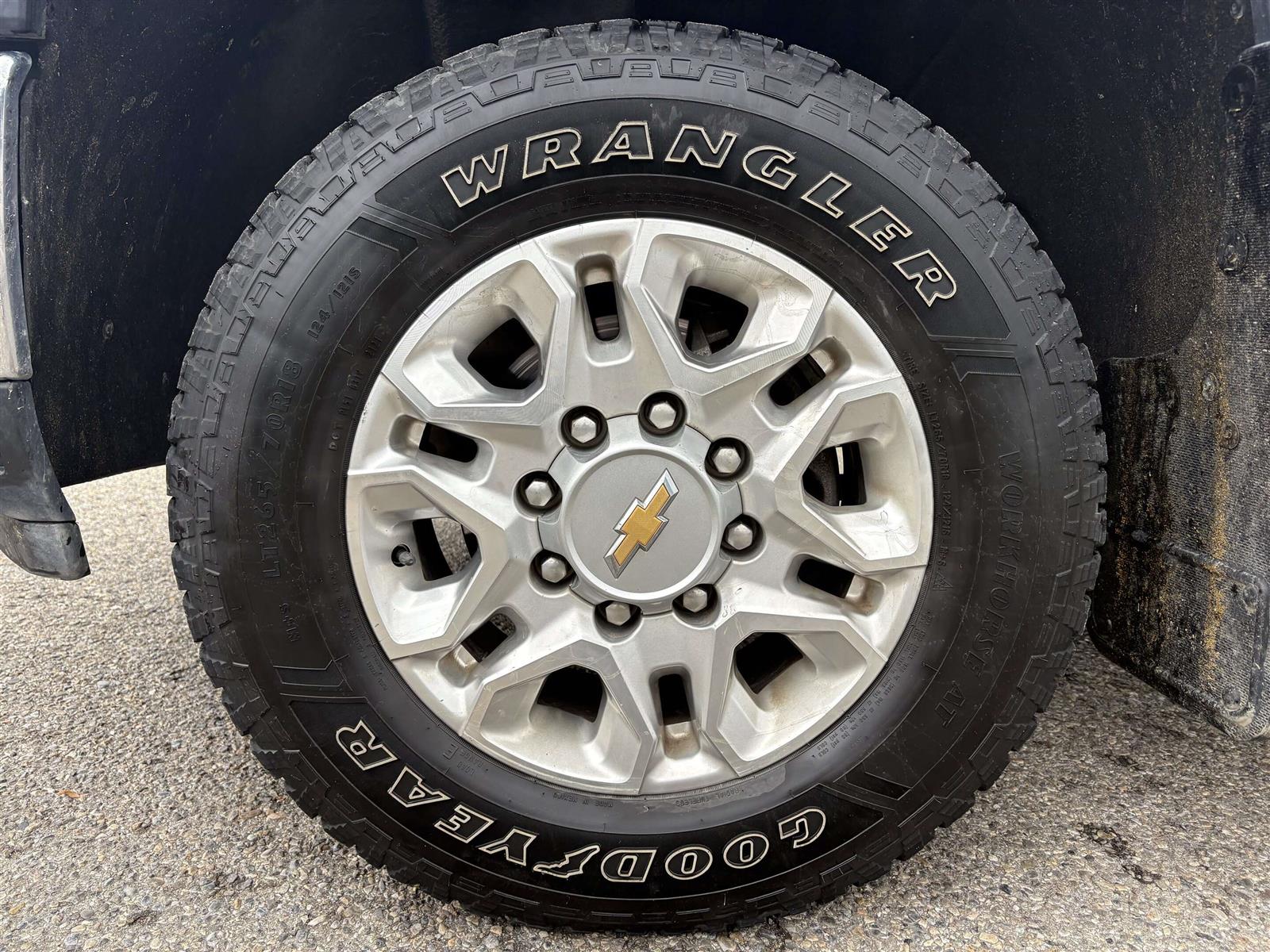 2024 Chevrolet Silverado 2500 LT - Thumbnail 6