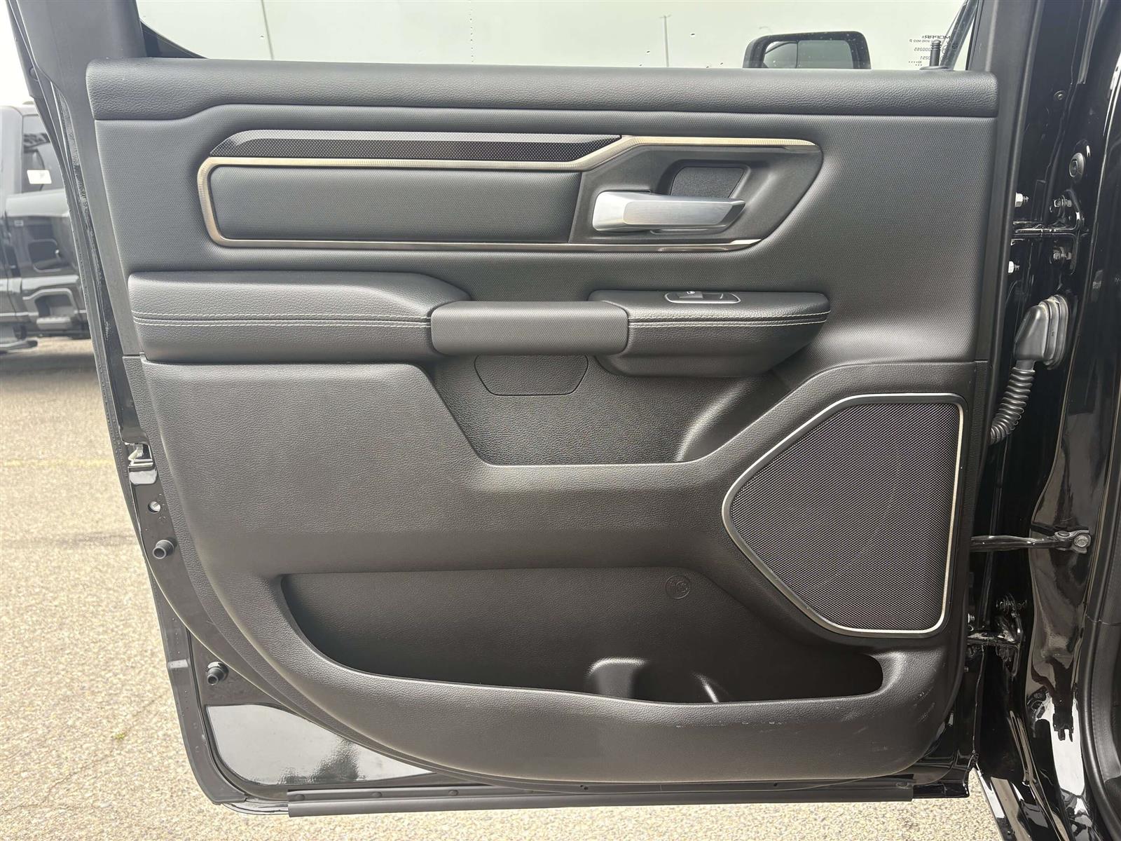2022 Ram 1500 REBEL | HEATED LEATHER REM START POWER PEDALS - Thumbnail 30