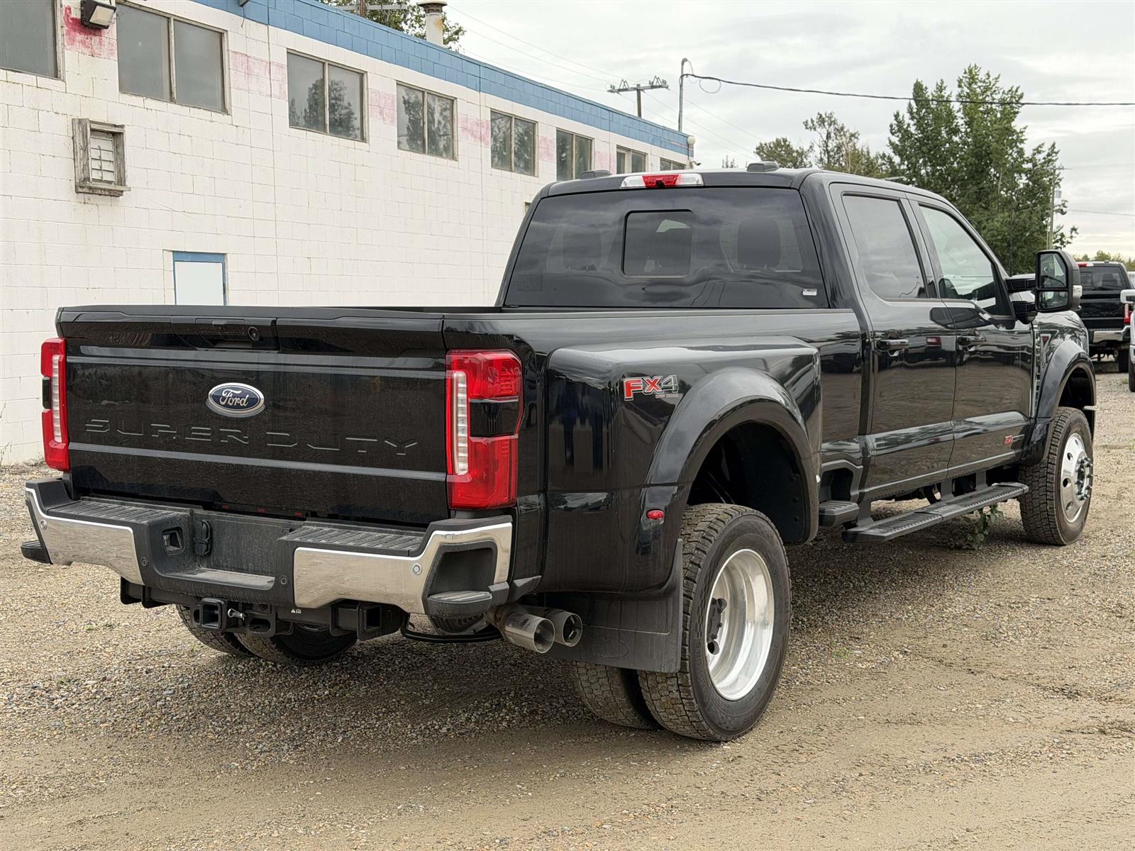 2026 Ford F-450 Super Duty LARIAT | 678A: PREMIUM PACKAGE | TRAILER SWAY CONT - Thumbnail 13