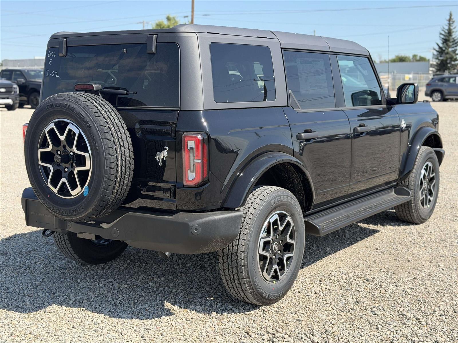 2026 Ford Bronco Outer Banks | 314A: HIGH/LUX PACKAGE | HARD TOP - Thumbnail 11
