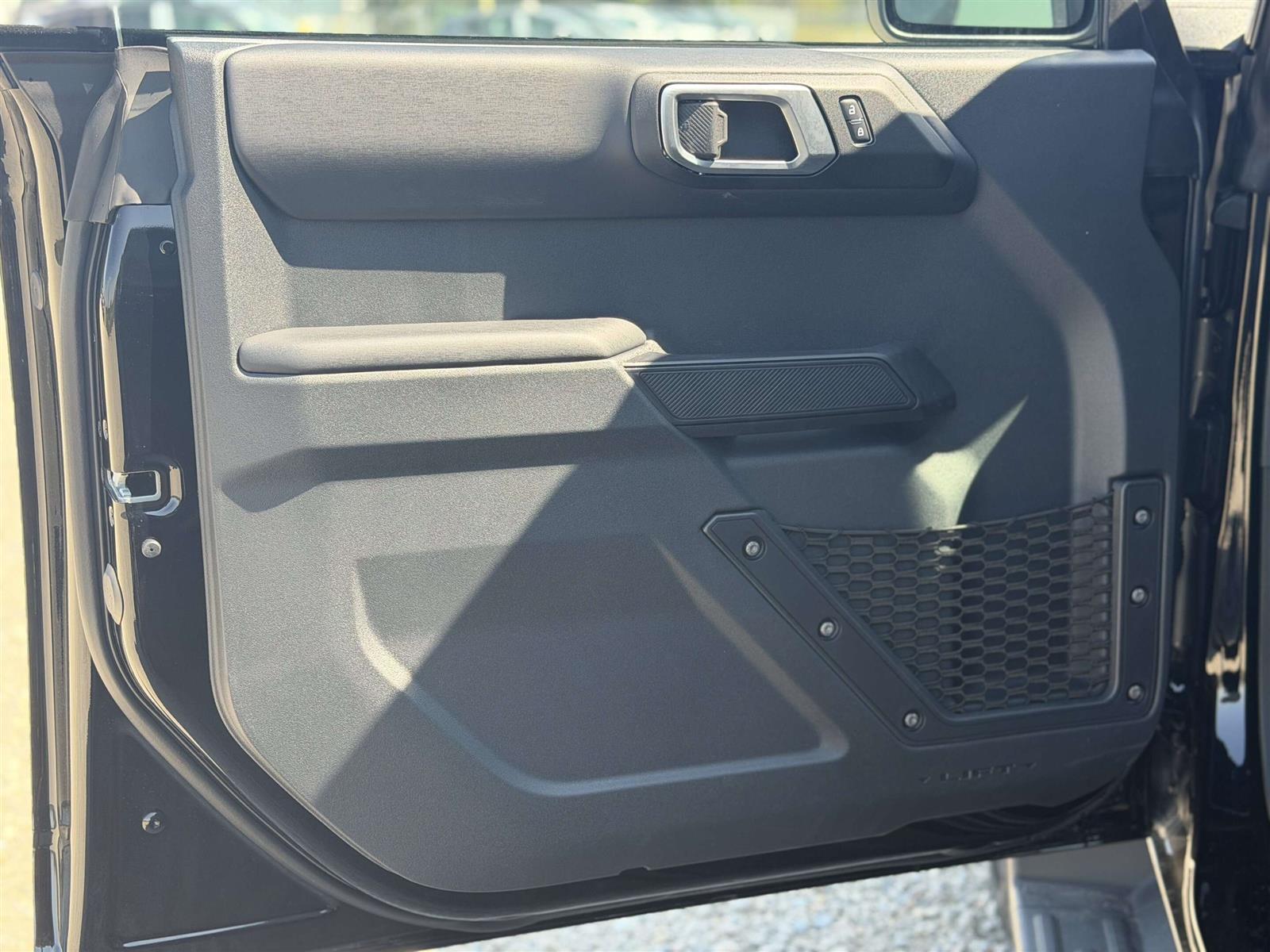 2026 Ford Bronco Outer Banks | 314A: HIGH/LUX PACKAGE | HARD TOP - Thumbnail 13