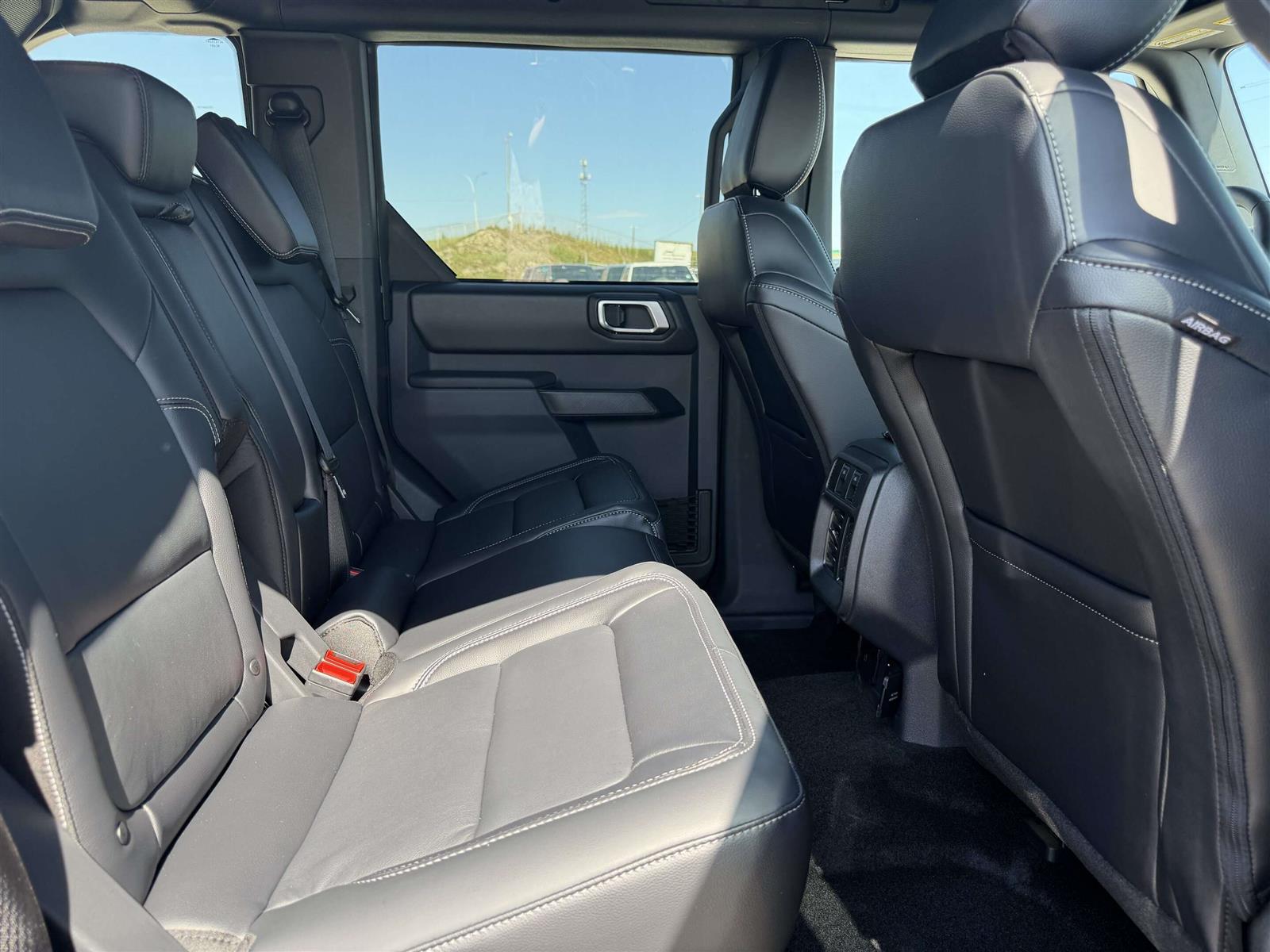 2026 Ford Bronco Outer Banks | 314A: HIGH/LUX PACKAGE | HARD TOP - Thumbnail 29