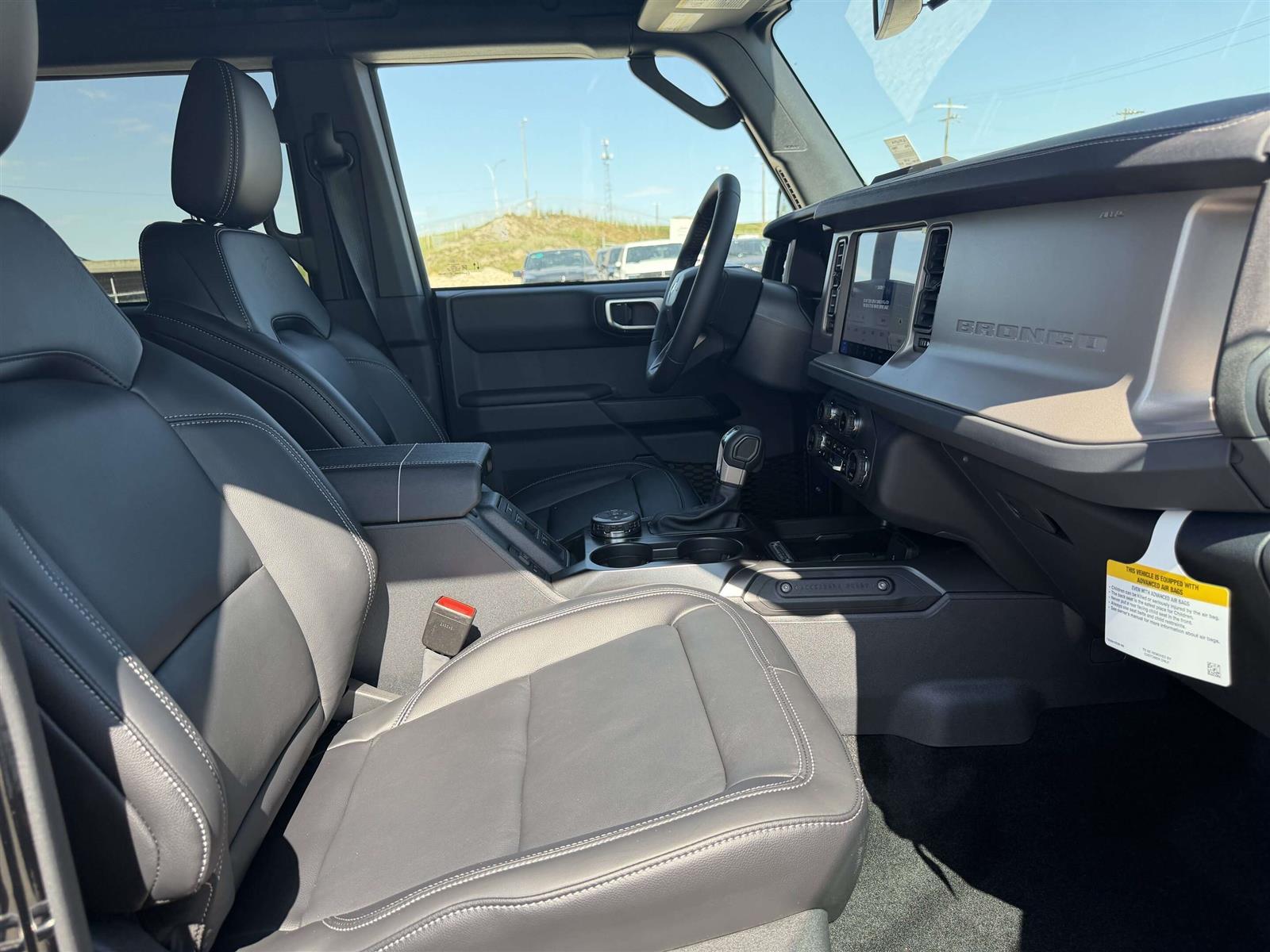 2026 Ford Bronco Outer Banks | 314A: HIGH/LUX PACKAGE | HARD TOP - Thumbnail 31
