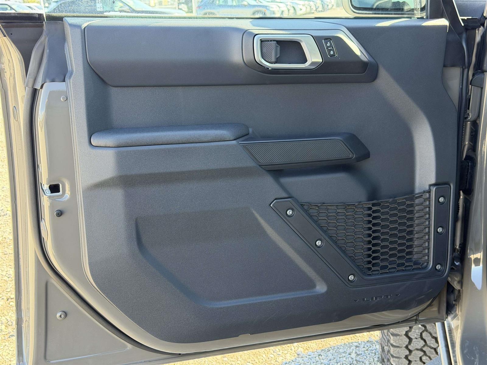 2026 Ford Bronco Big Bend | 222A: BLACK DIAMOND PACKAGE | HARD TOP - Thumbnail 13