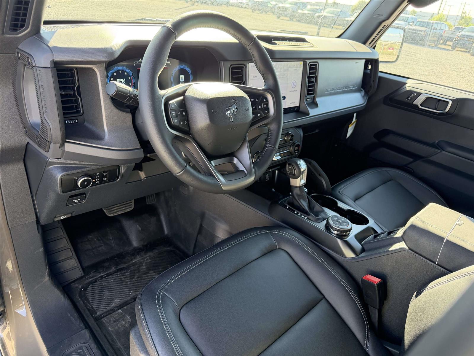 2026 Ford Bronco Big Bend | 222A: BLACK DIAMOND PACKAGE | HARD TOP - Thumbnail 14
