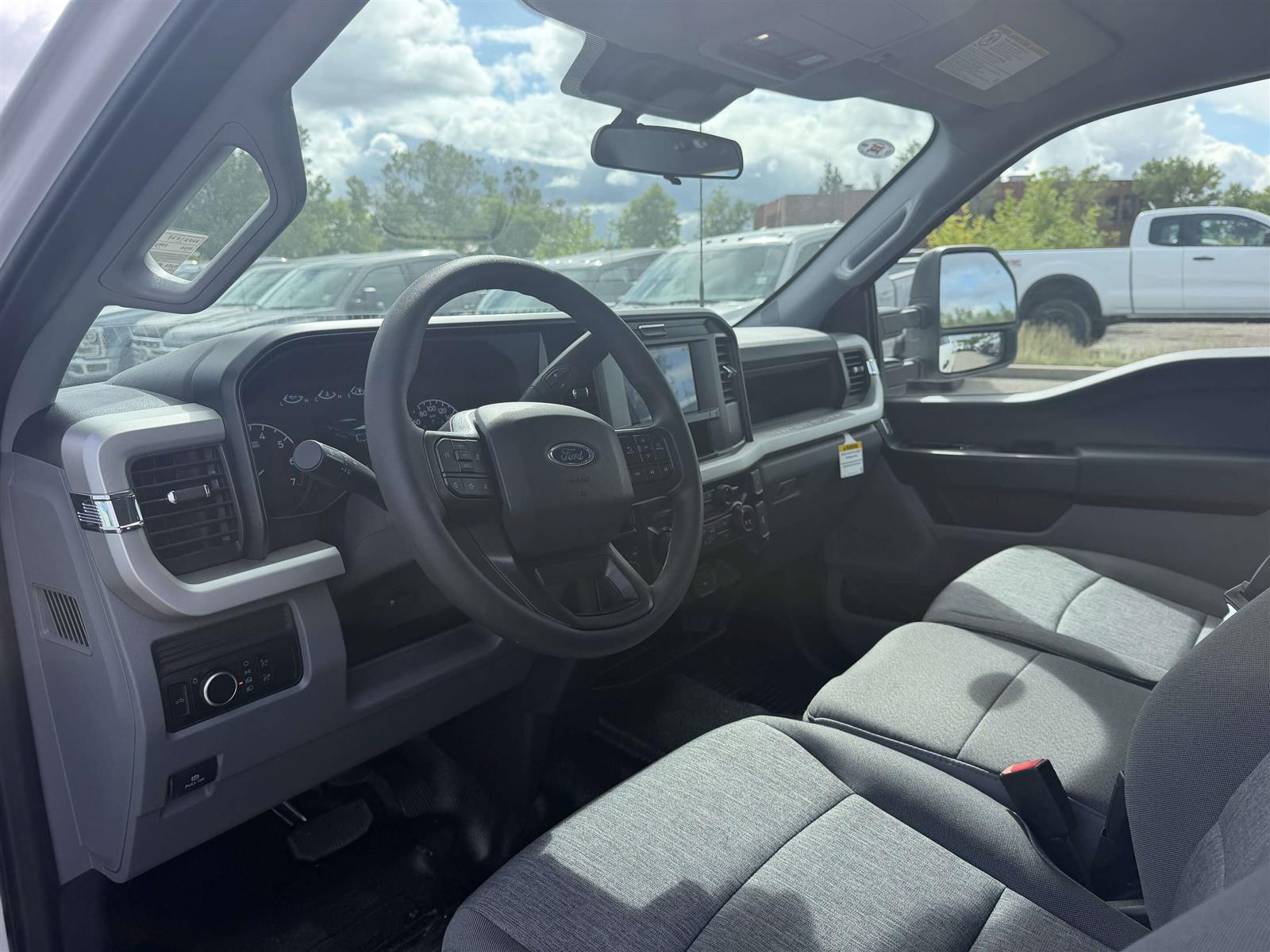 2026 Ford F-250 XL | 600A: OFF-ROAD PACKAGE | DRIVER ASSIST PACKAG - Thumbnail 19