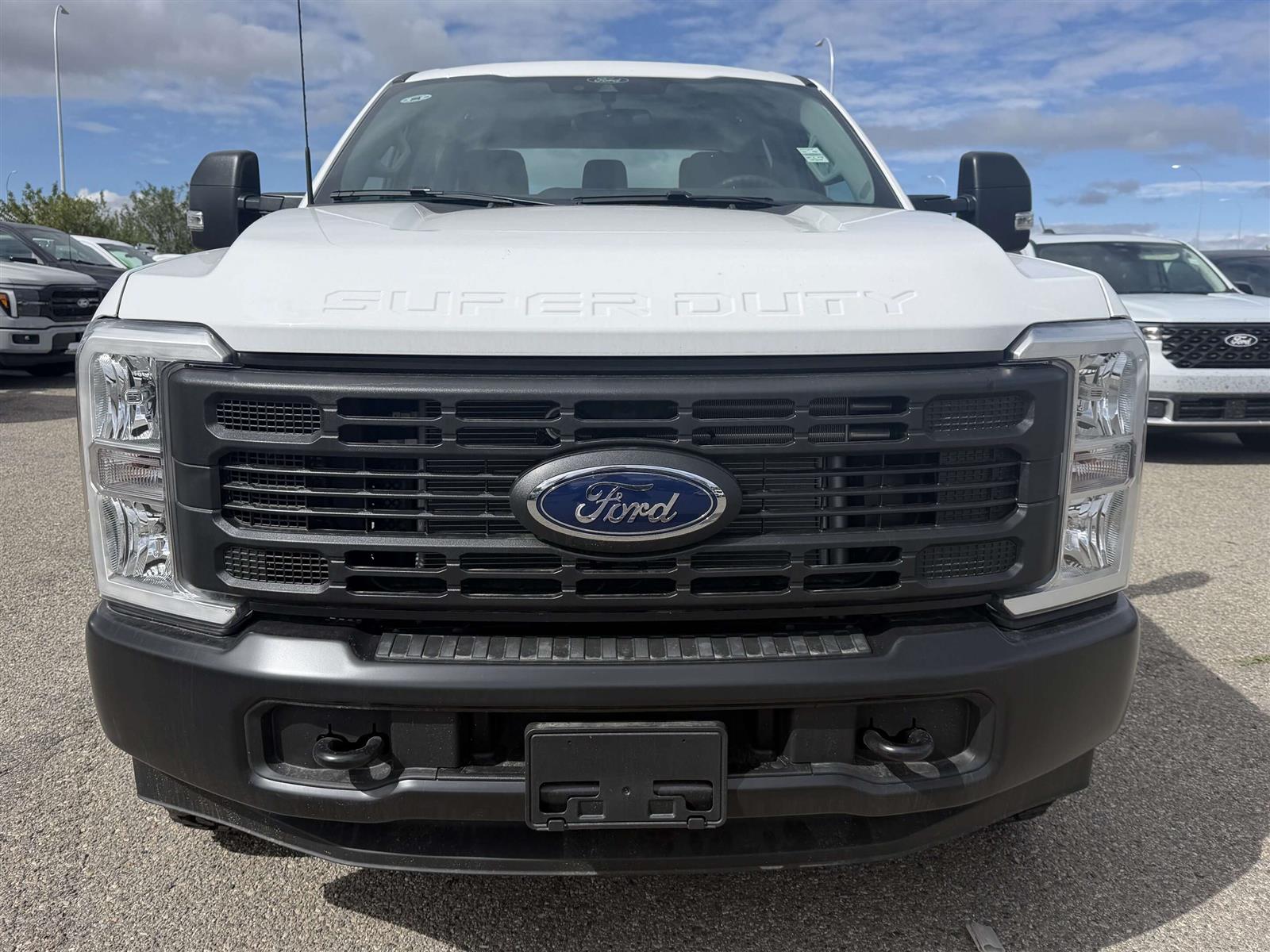 2026 Ford F-250 XL | 600A: OFF-ROAD PACKAGE | DRIVER ASSIST PACKAG - Thumbnail 4