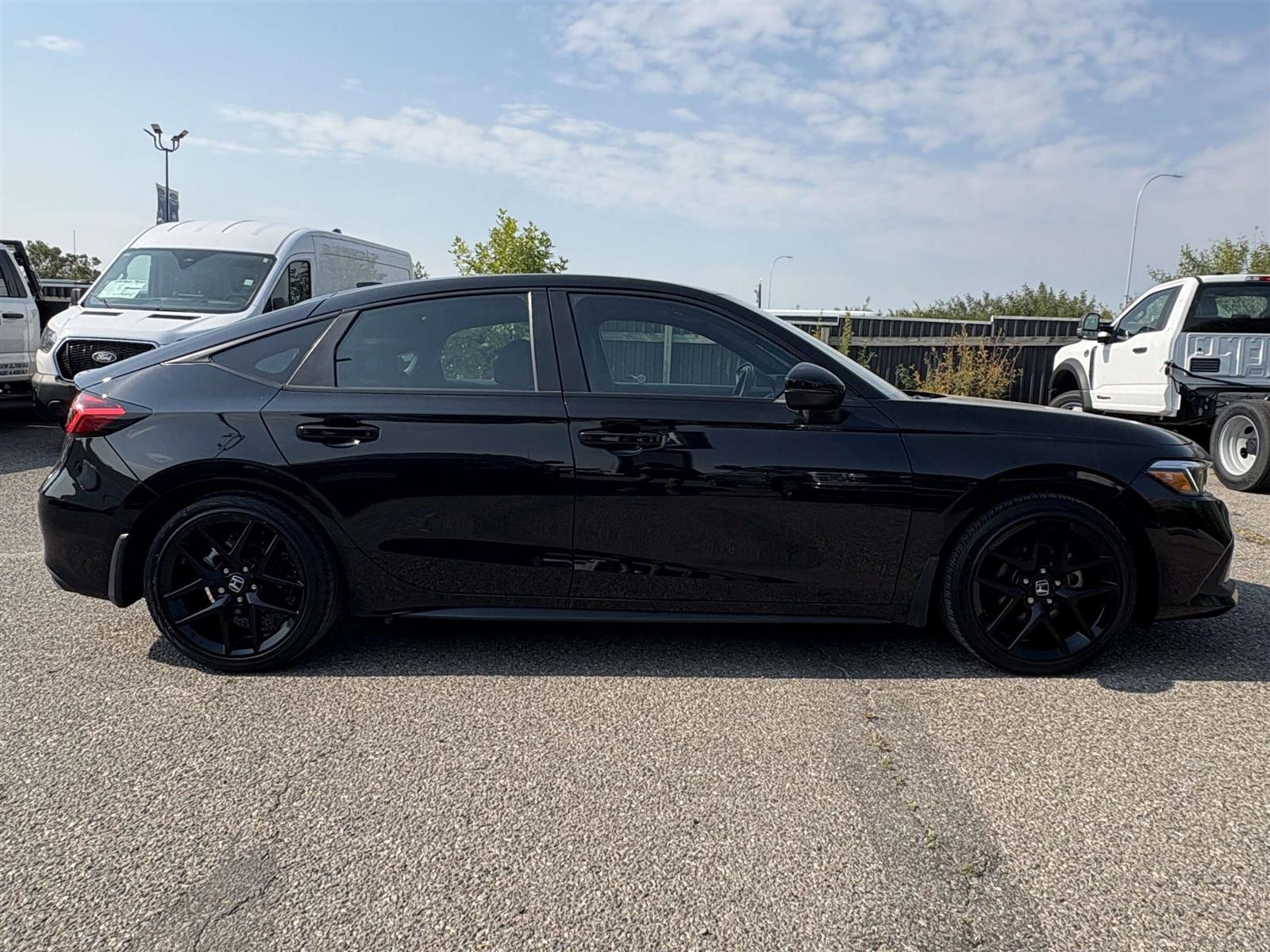 2024 Honda Civic Sport Touring CVT - Thumbnail 12