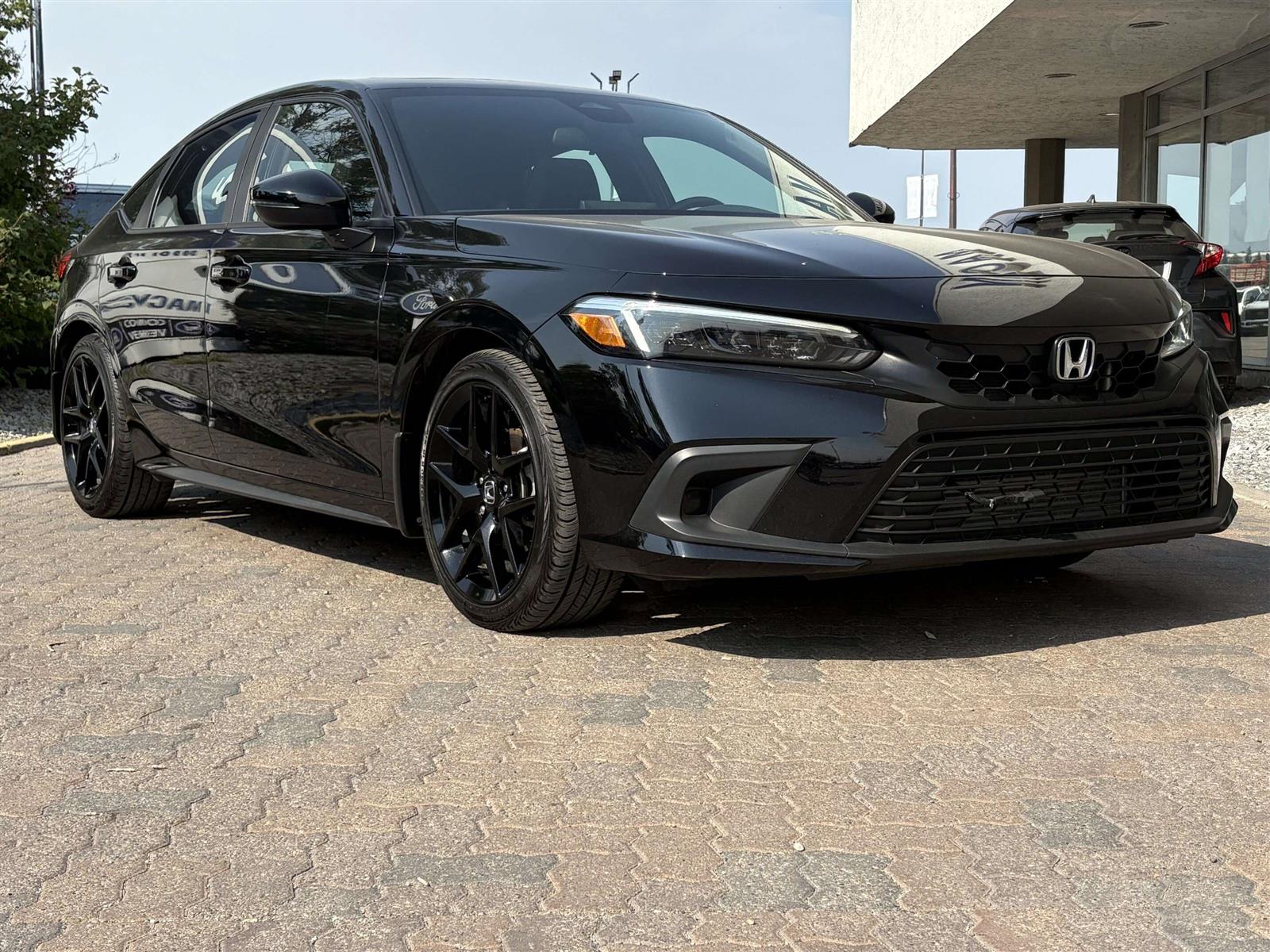 2024 Honda Civic Sport Touring CVT - Thumbnail 2
