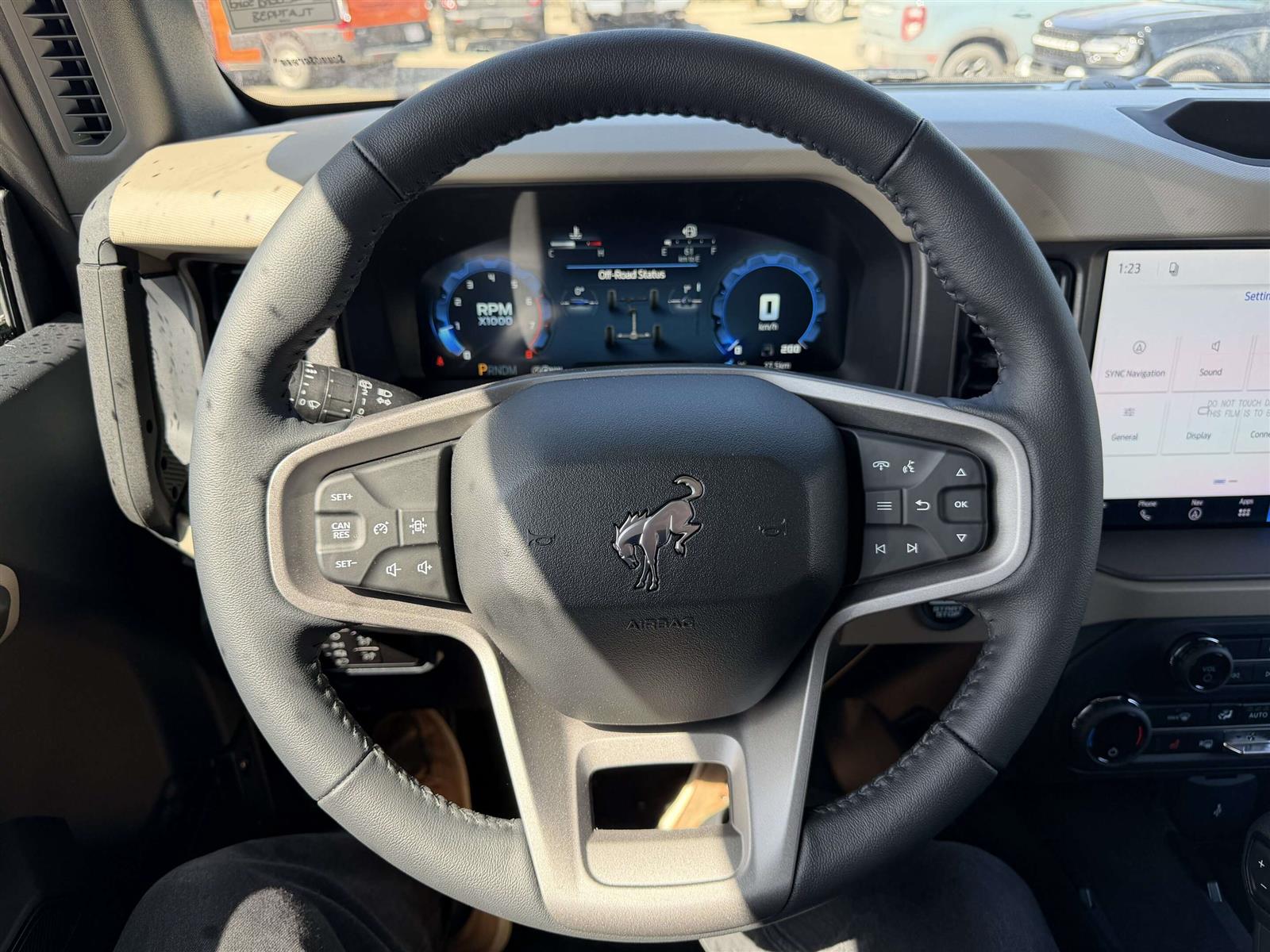 2026 Ford Bronco Outer Banks | 314A: HIGH/LUX PACKAGE | HARD TOP - Thumbnail 15
