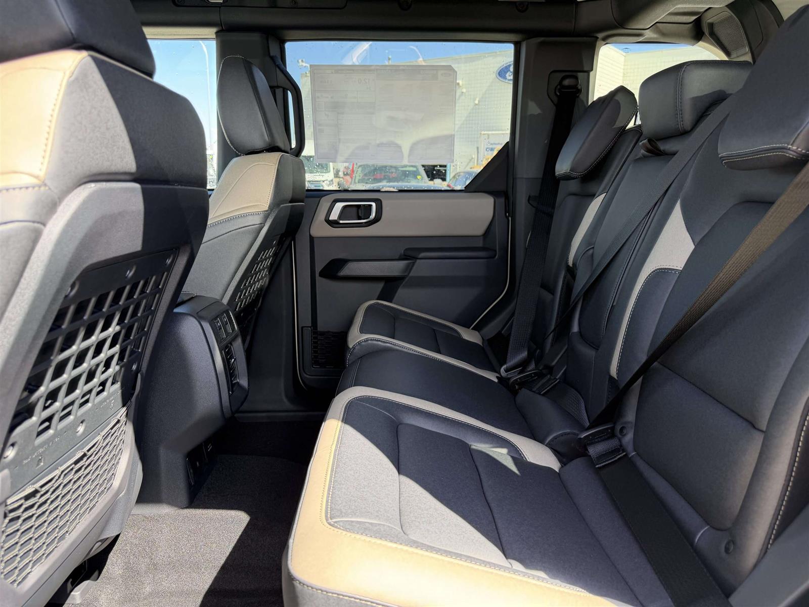 2026 Ford Bronco Outer Banks | 314A: HIGH/LUX PACKAGE | HARD TOP - Thumbnail 25