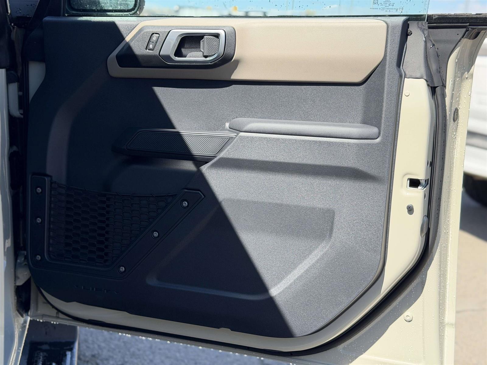 2026 Ford Bronco Outer Banks | 314A: HIGH/LUX PACKAGE | HARD TOP - Thumbnail 29