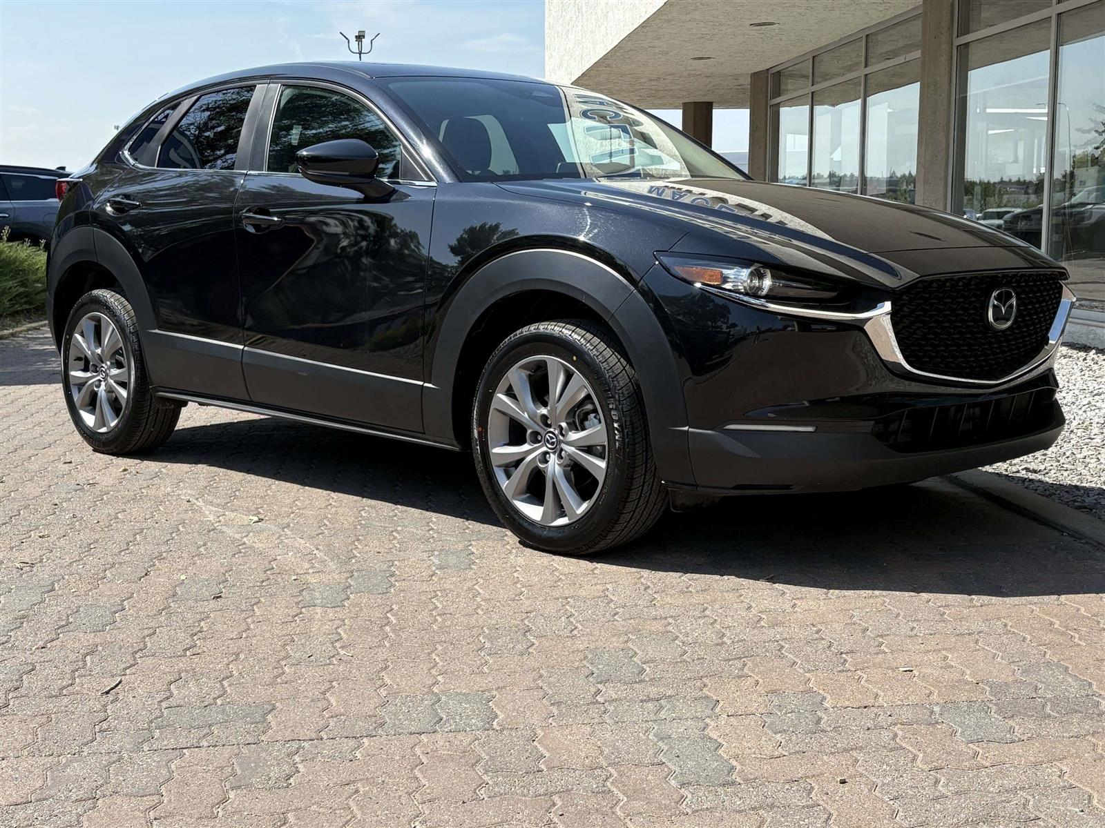 2024 Mazda CX-30 GS - Thumbnail 2