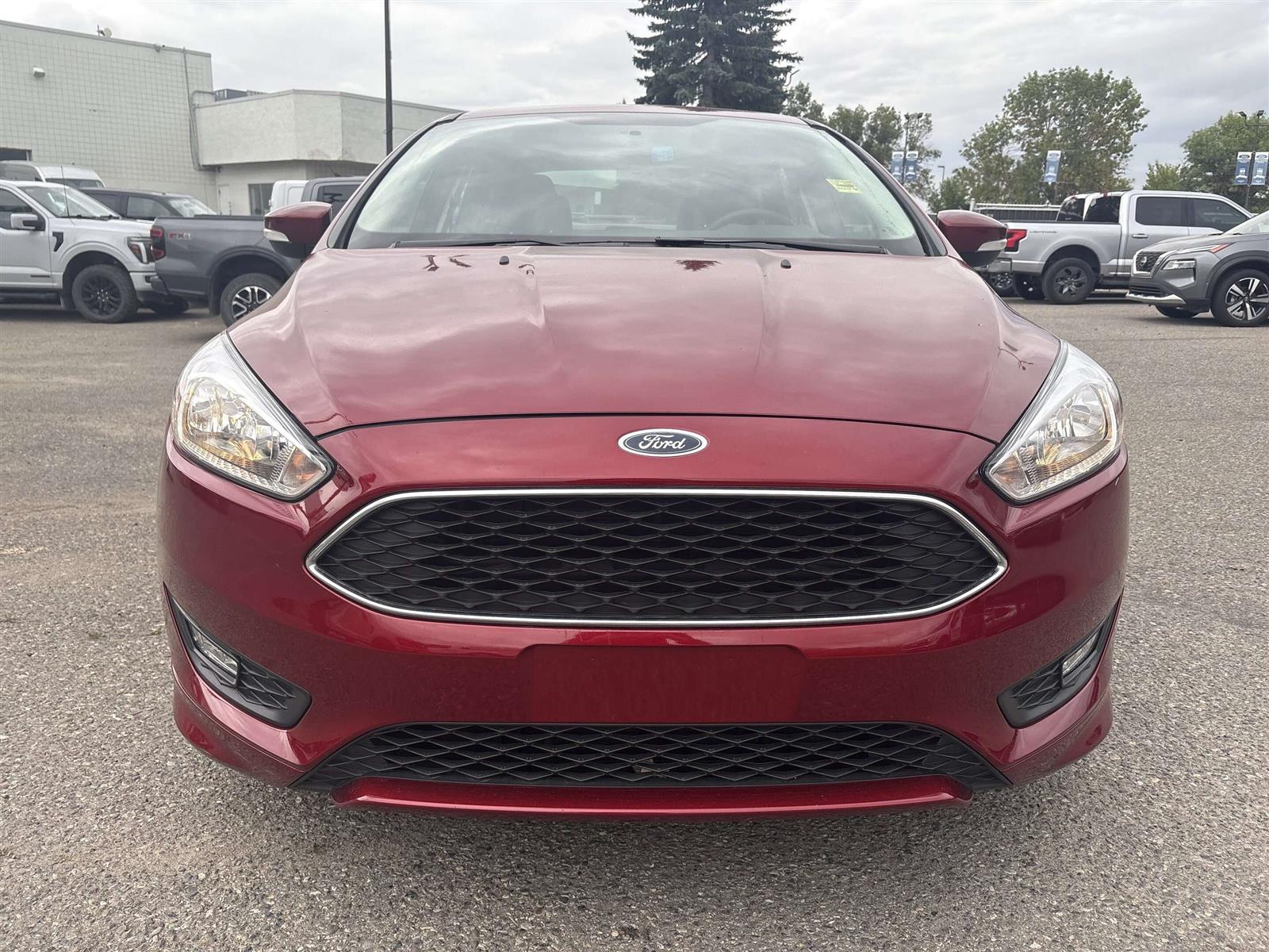 2015 Ford Focus SE - Thumbnail 4