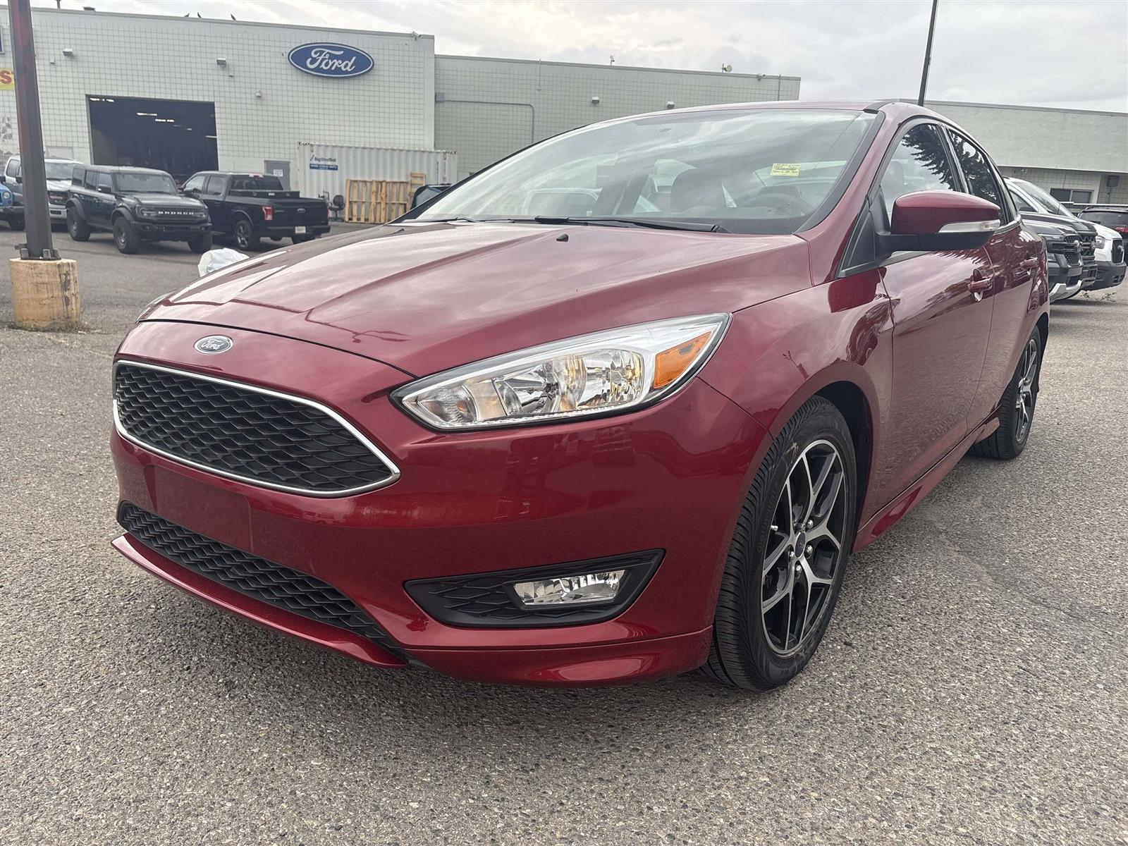 2015 Ford Focus SE - Thumbnail 5