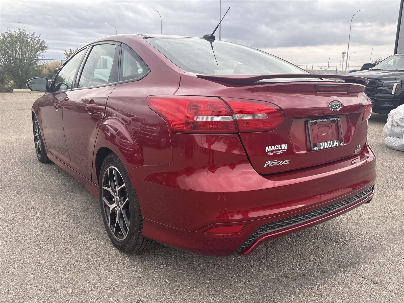 2015 Ford Focus SE - Thumbnail 8
