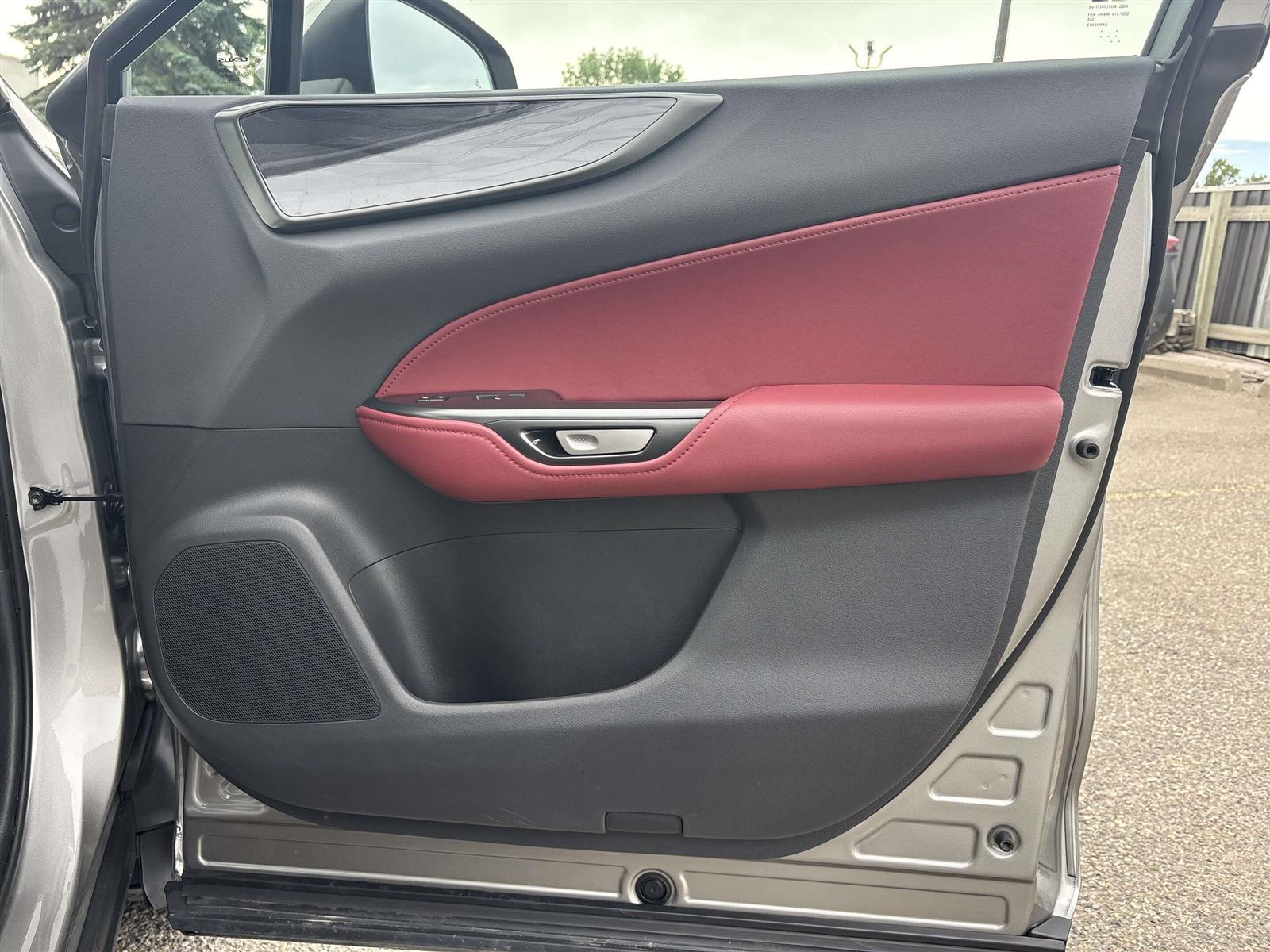 2025 Lexus NX 350h AWD - Thumbnail 33