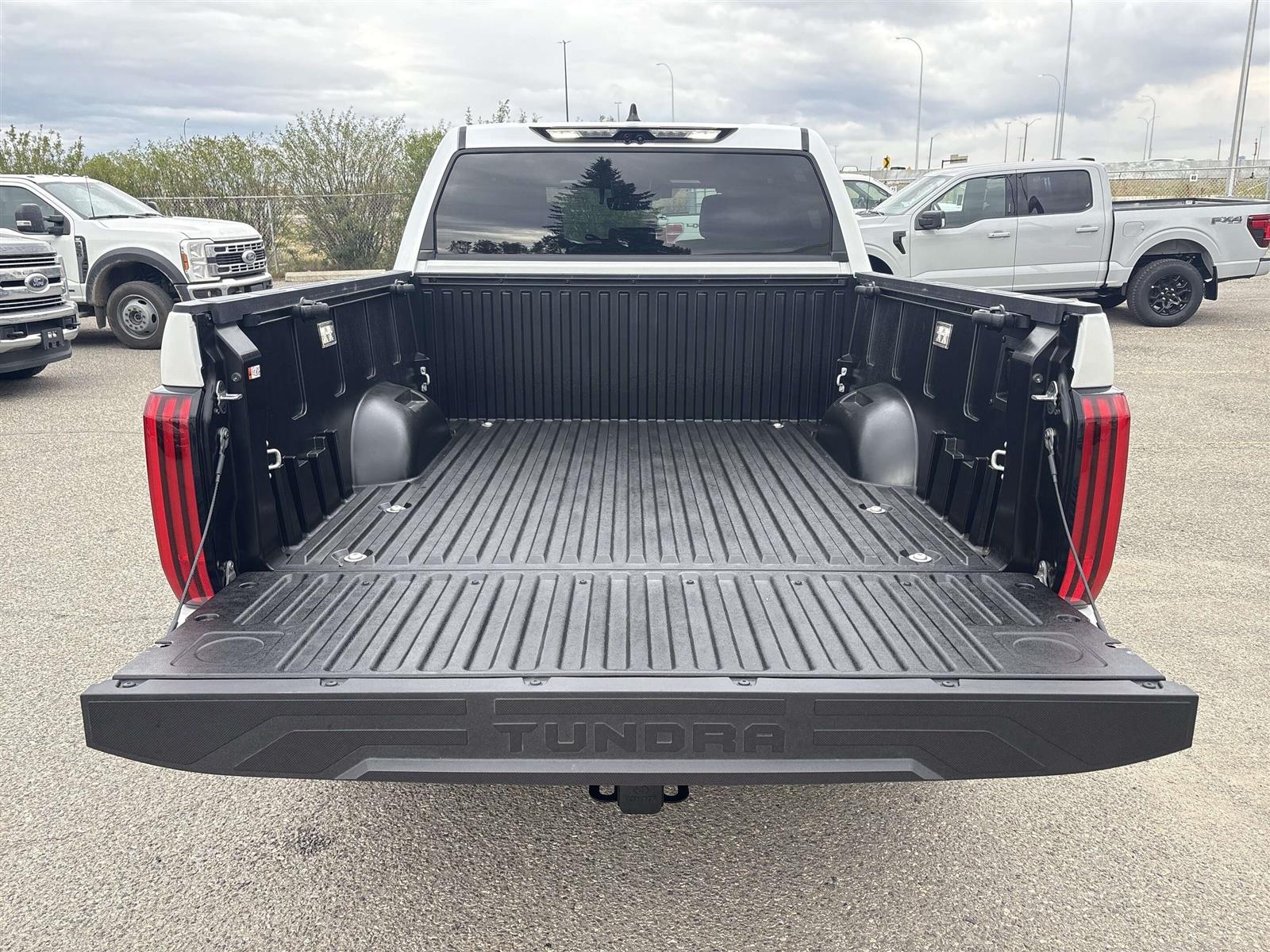 2026 Toyota Tundra LIMITED - Thumbnail 11