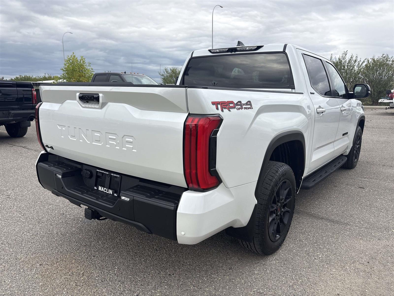 2026 Toyota Tundra LIMITED - Thumbnail 12