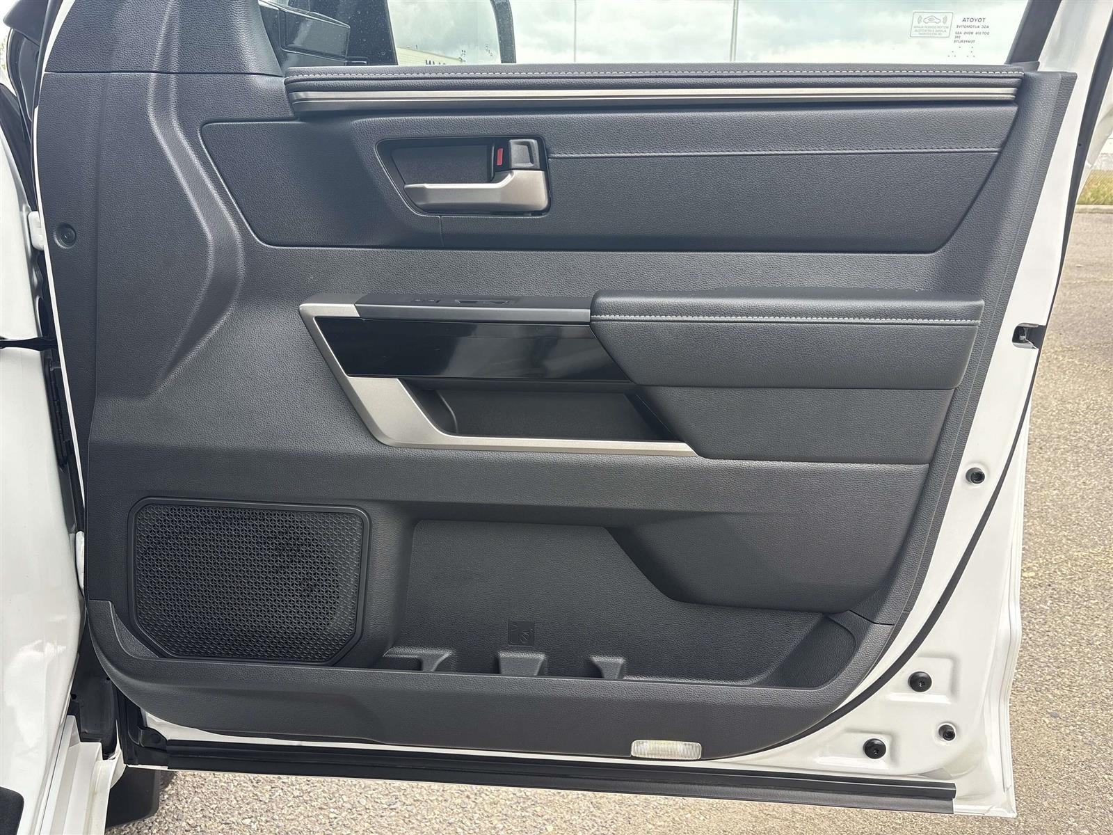 2026 Toyota Tundra LIMITED - Thumbnail 33