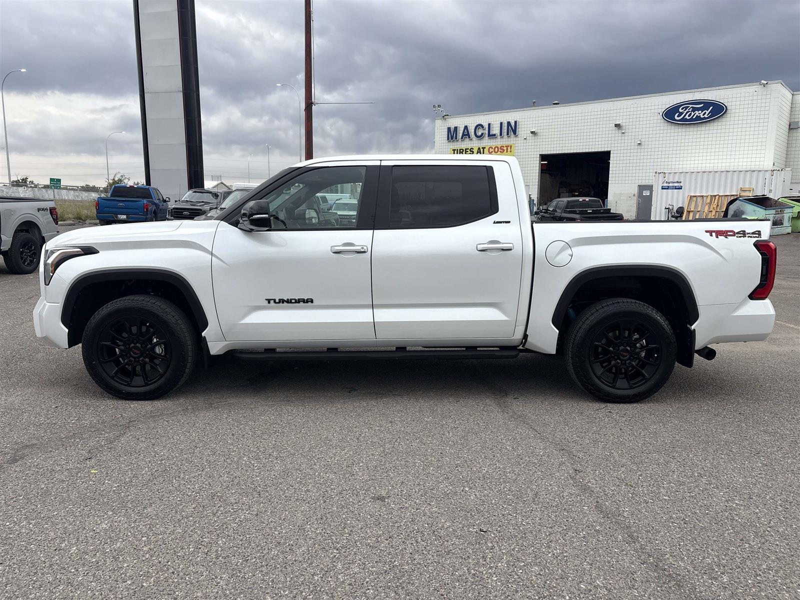2026 Toyota Tundra LIMITED - Thumbnail 8