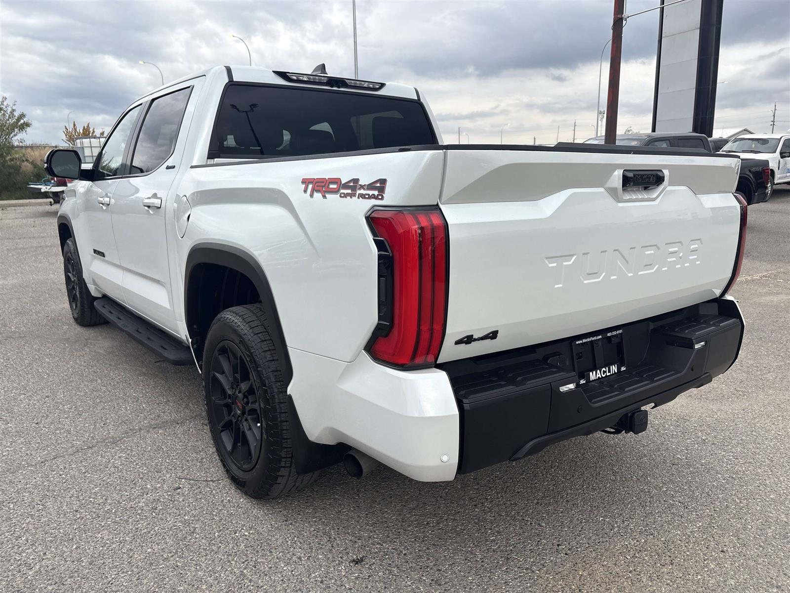 2026 Toyota Tundra LIMITED - Thumbnail 9