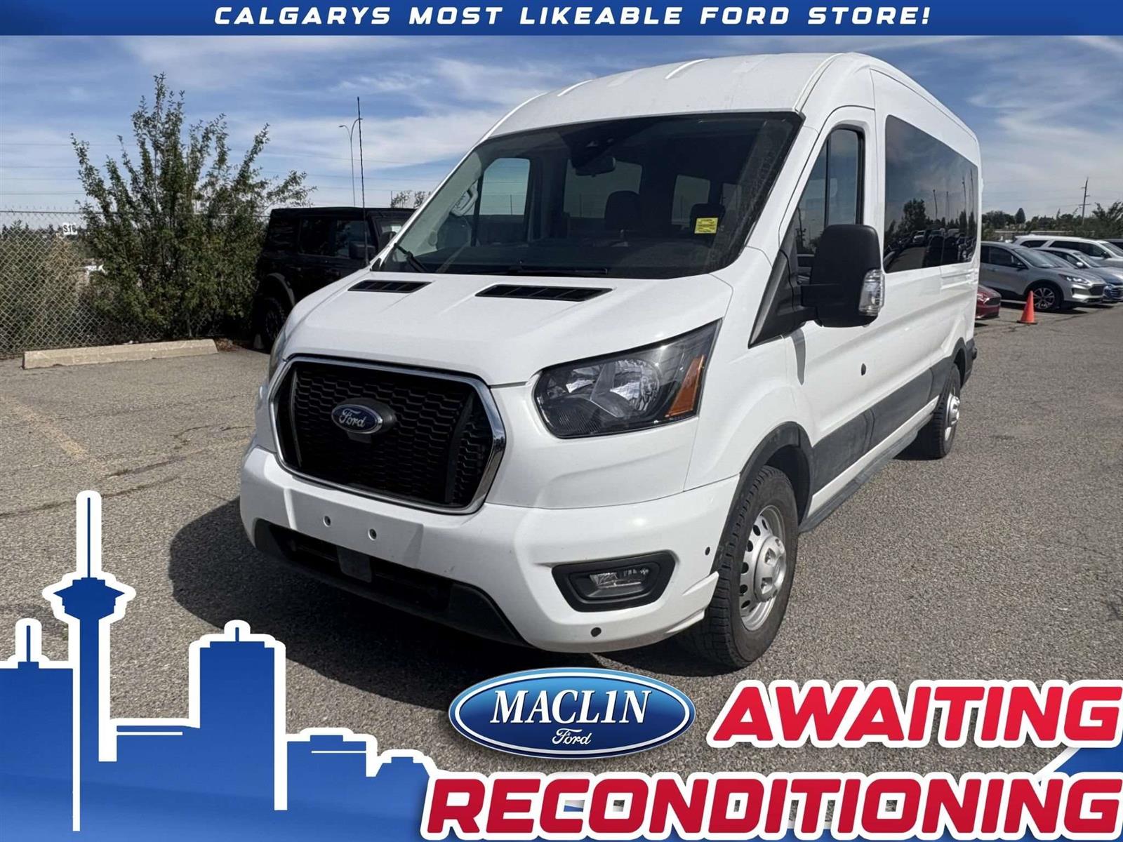 2024 Ford Transit Passenger Wagon XLT AWD 15 PASSENGER - Main View
