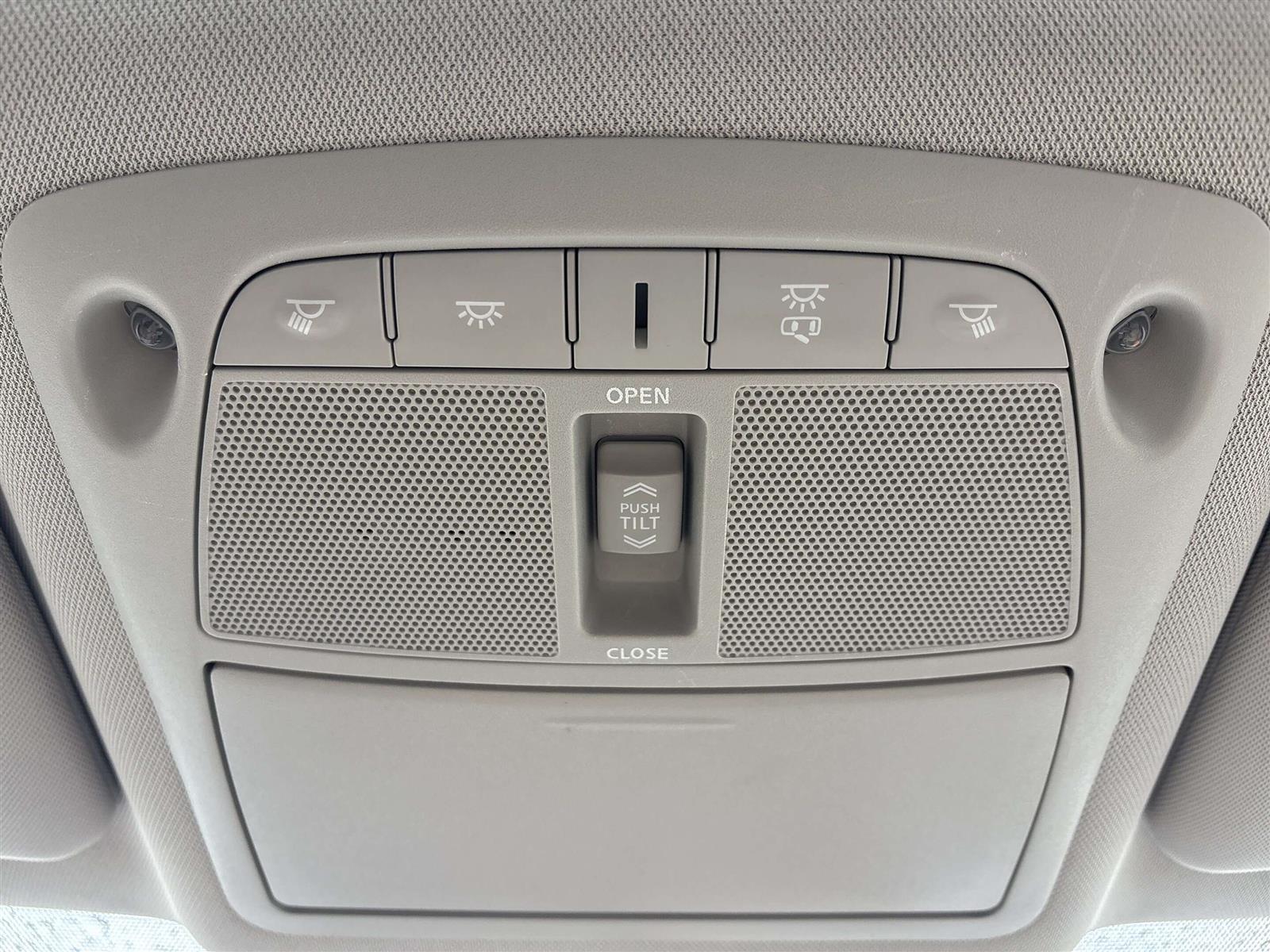 2015 Nissan Rogue SL AWD - Thumbnail 33