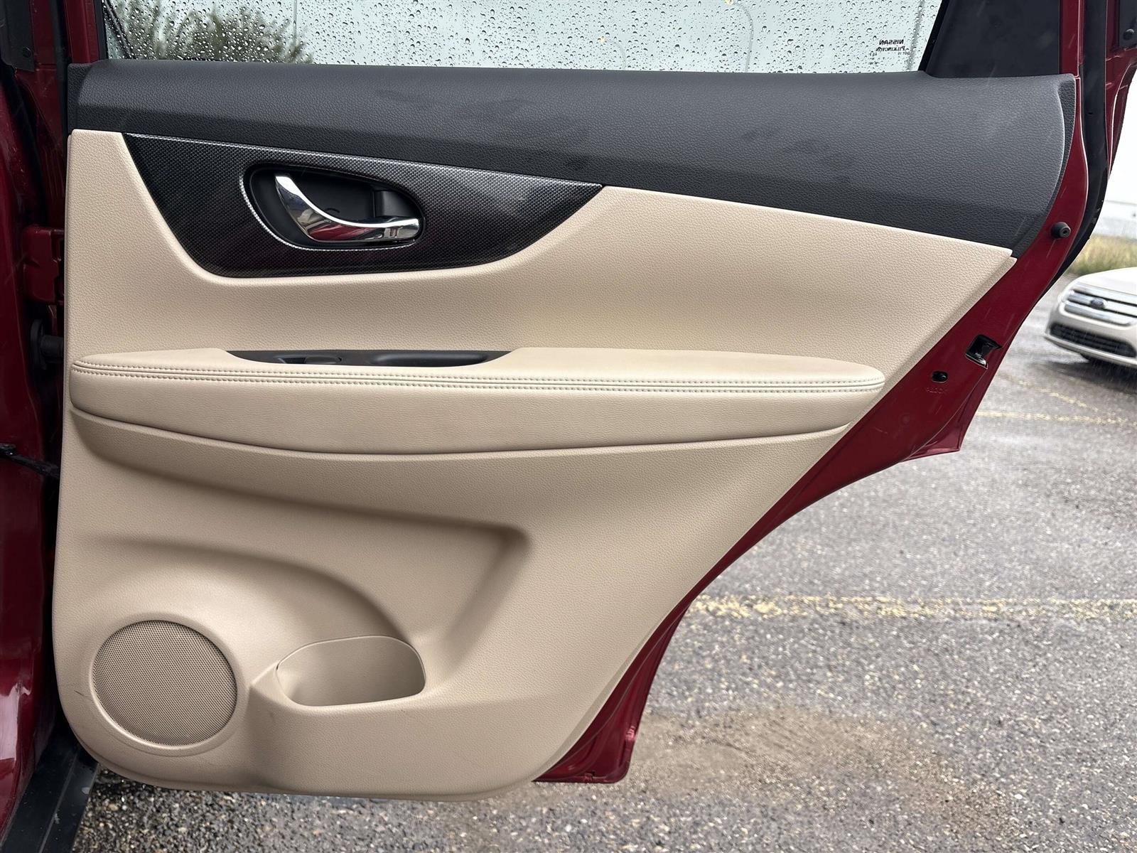 2015 Nissan Rogue SL AWD - Thumbnail 26