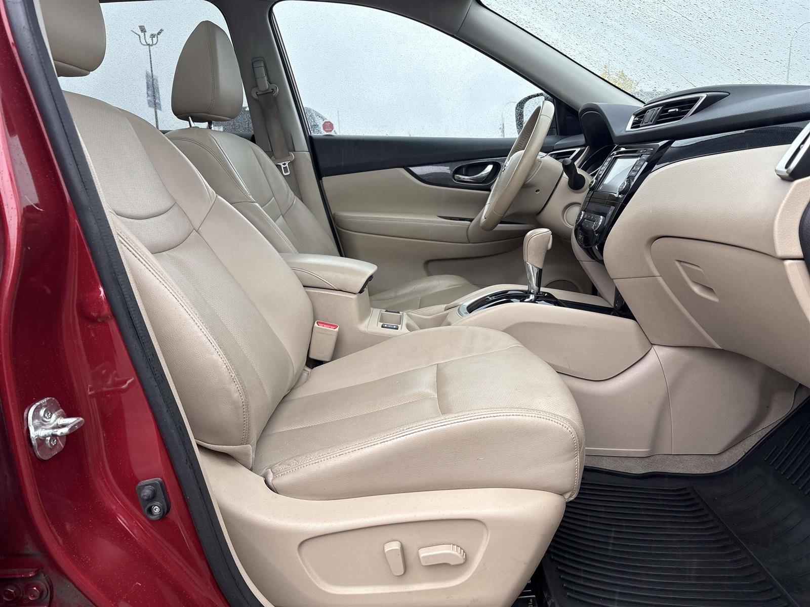 2015 Nissan Rogue SL AWD - Thumbnail 29