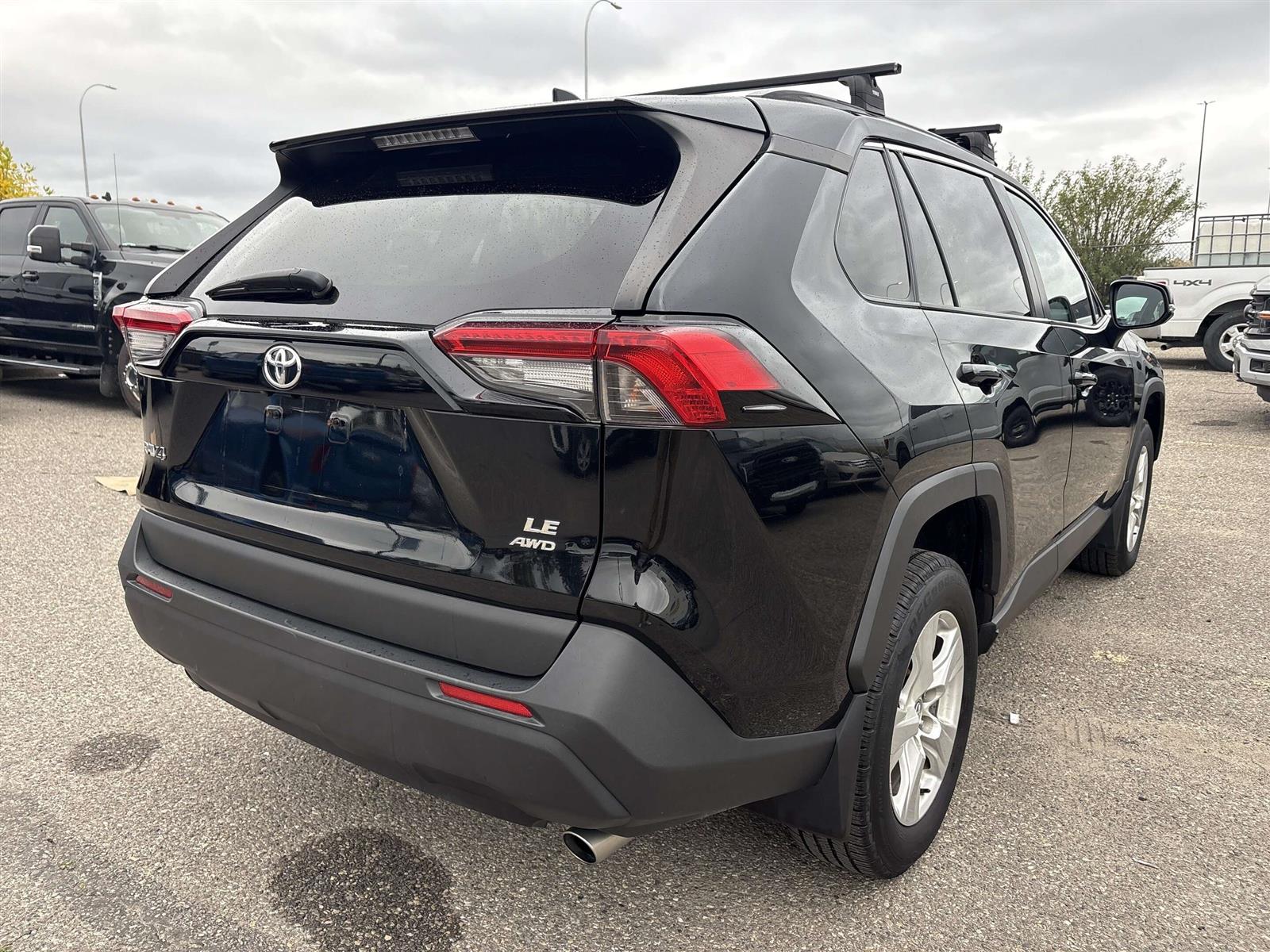 2019 Toyota RAV4 LE UPGRADE AWD | HEATED SEATS | ROOF RACK - Thumbnail 8