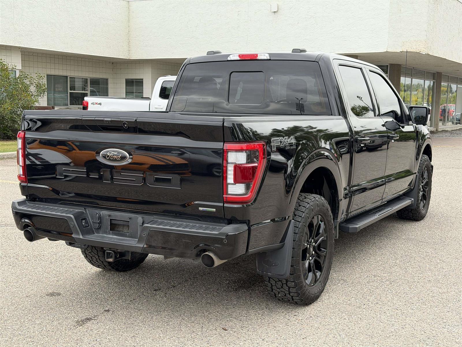 2023 Ford F 150 LARIAT 502A BLACK PACKAGE FX4 | SUNROOF | 360 CAM - Thumbnail 13