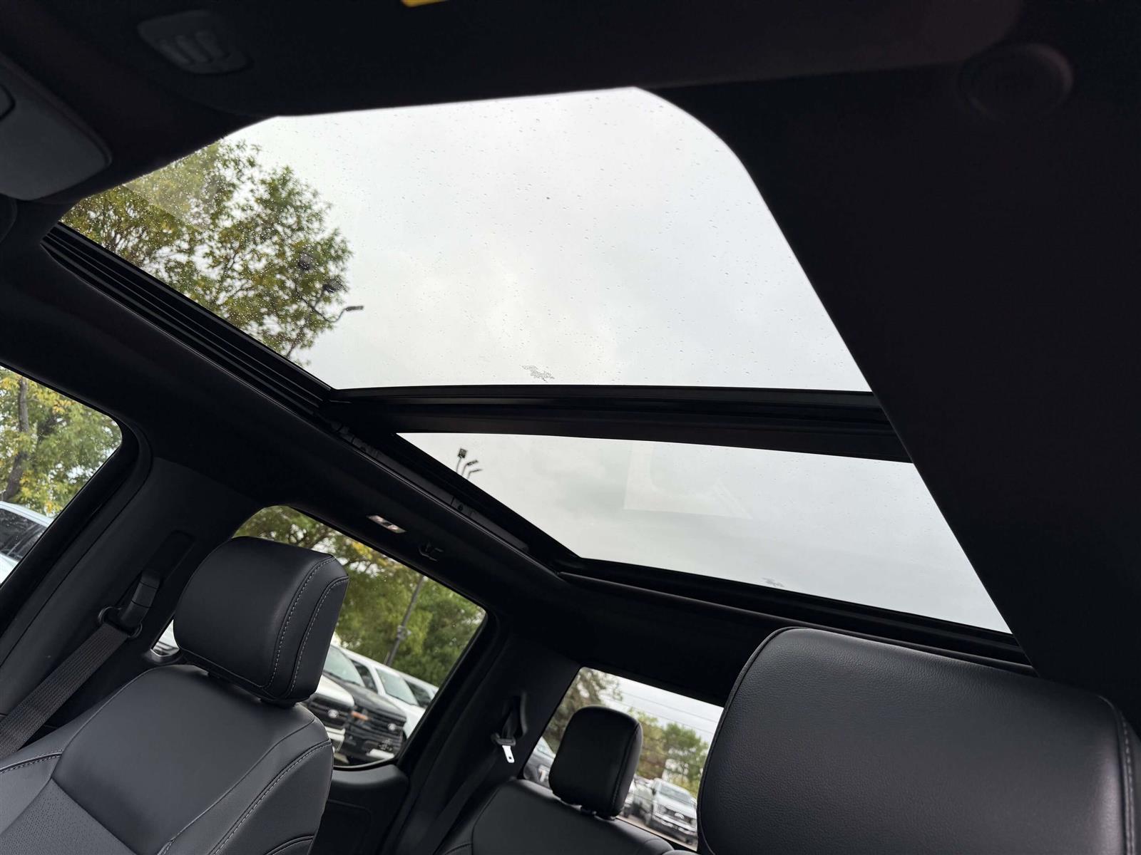 2023 Ford F 150 LARIAT 502A BLACK PACKAGE FX4 | SUNROOF | 360 CAM - Thumbnail 29