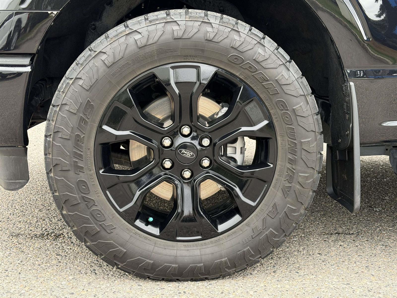 2023 Ford F 150 LARIAT 502A BLACK PACKAGE FX4 | SUNROOF | 360 CAM - Thumbnail 6